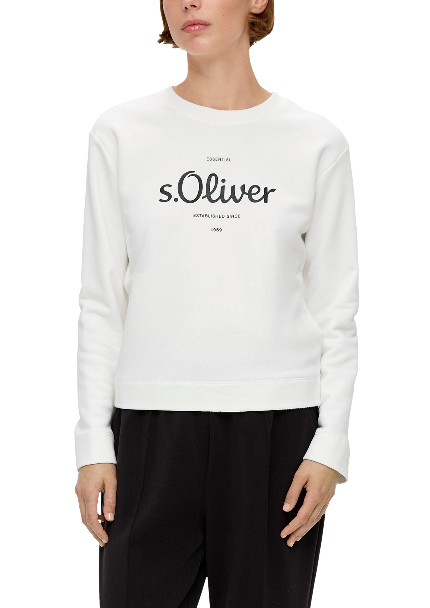 s.Oliver Sweatshirt, mit dem Logonamen vorne