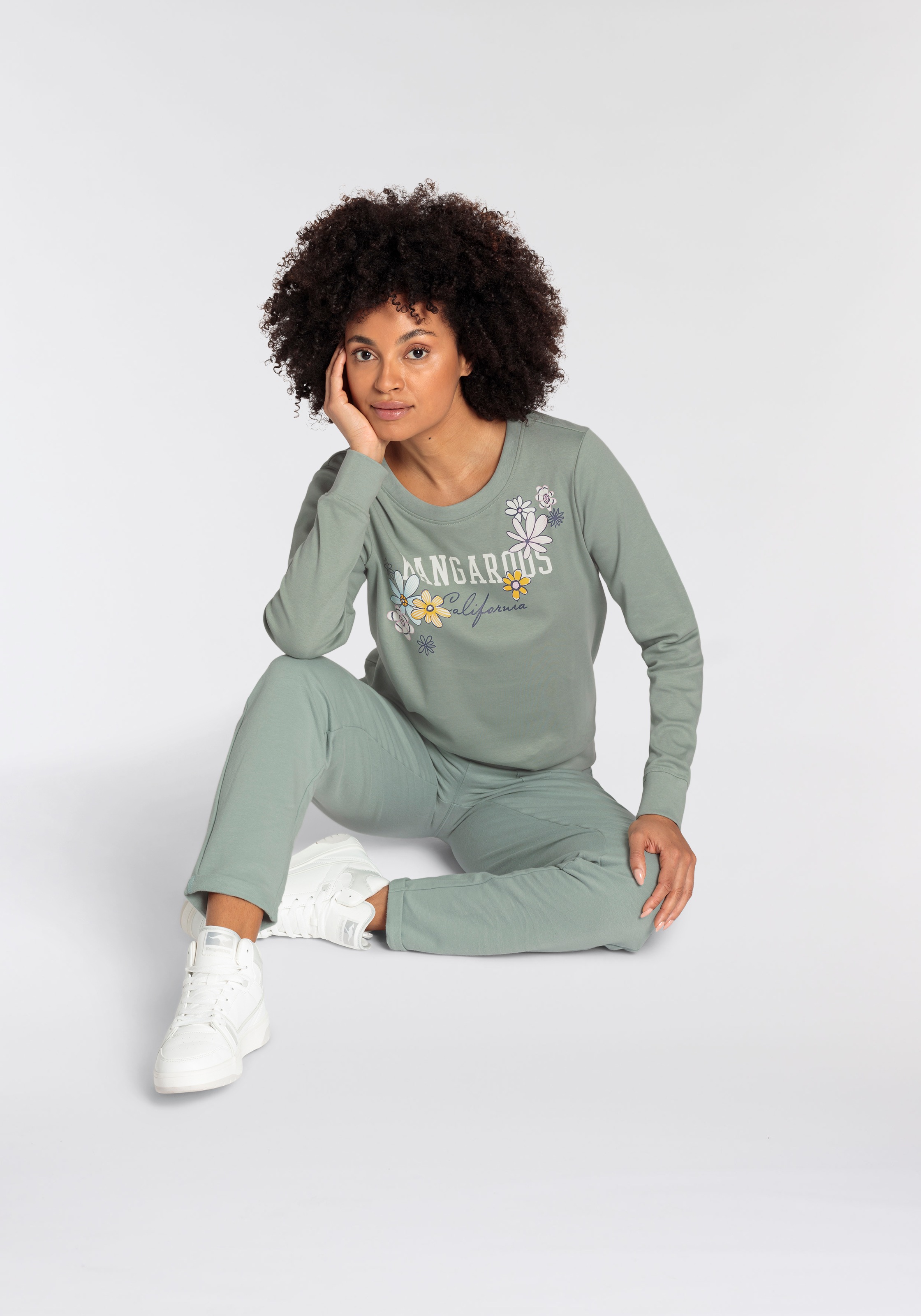 KangaROOS Sweatshirt, mit grossem Label Print - NEUE-KOLLEKTION