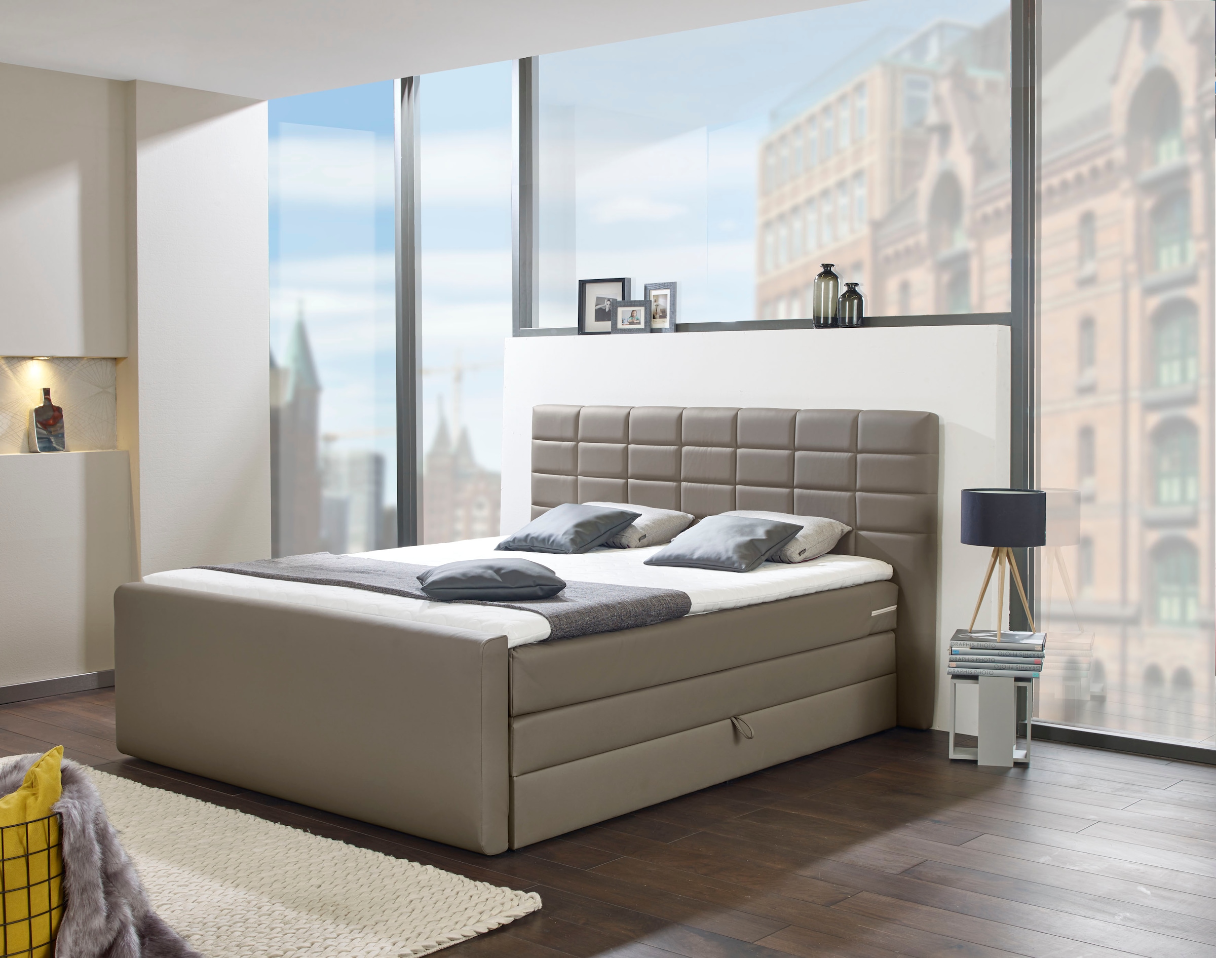 INOSIGN Boxspringbett »Lethbridge«, inkl. Bettkasten und Topper, zwei Matratzenarten in H2