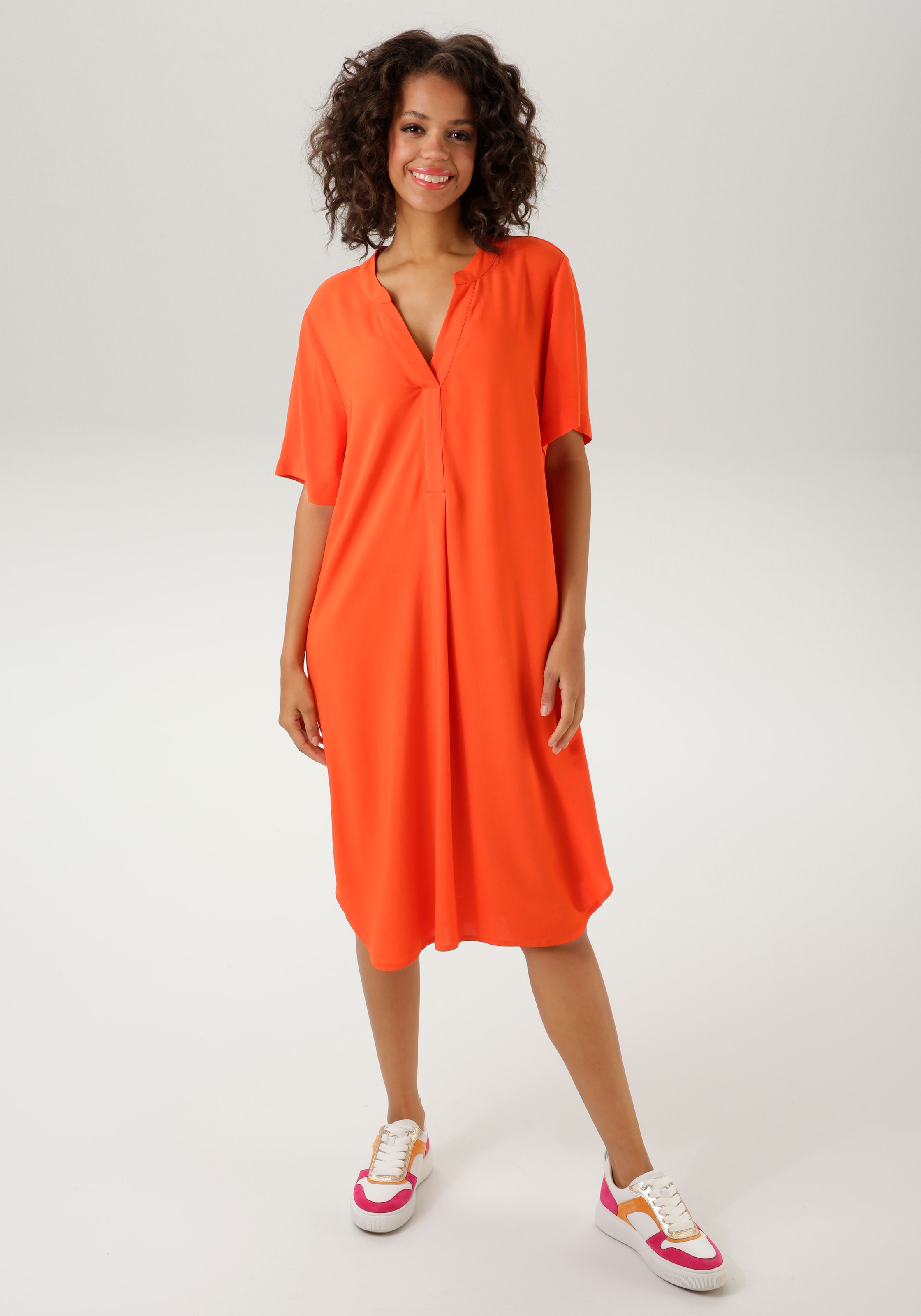 Aniston CASUAL Blusenkleid, in trendigen Farben - NEUE KOLLEKTION online  kaufen bei Jelmoli-Versand Schweiz | Sommerkleider