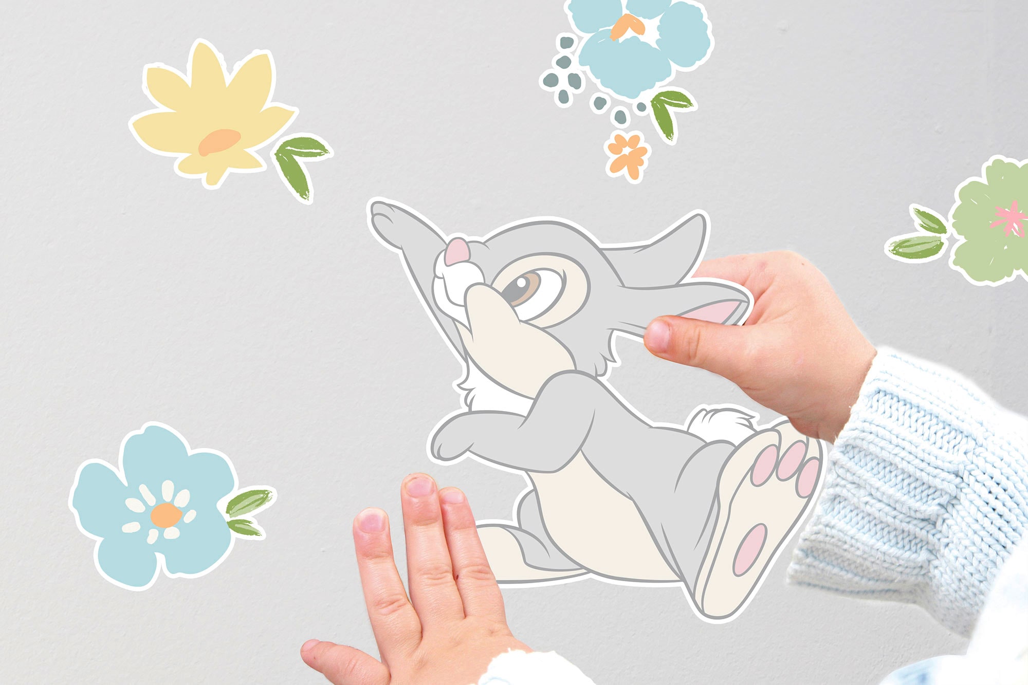 Komar Wandtattoo »Thumper in the Garden - Grösse 50 x 70 cm«, (13 St.), selbstklebend, Wandsticker, Kinderzimmer