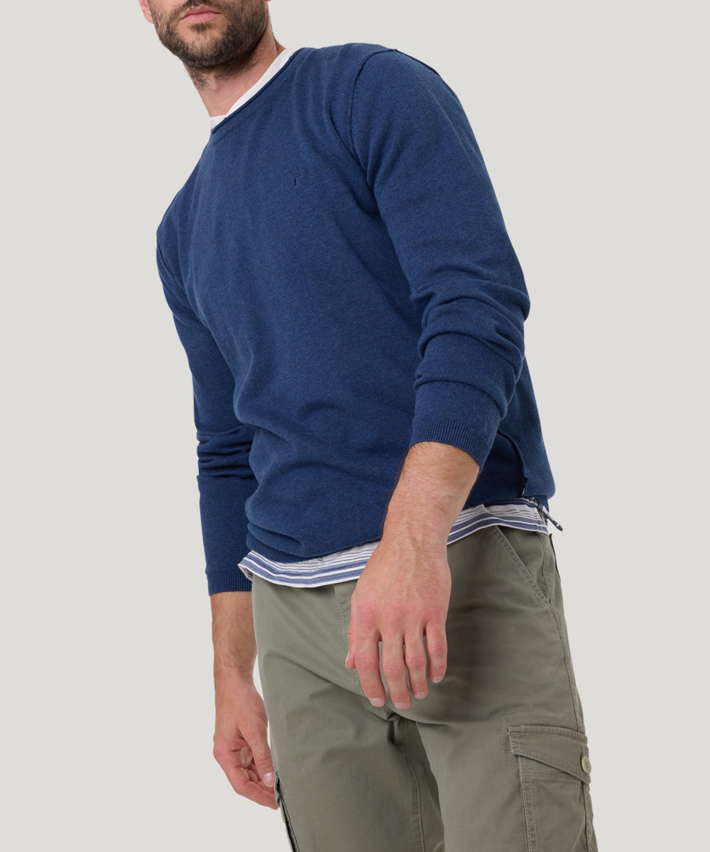 Pioneer Authentic Jeans Rundhalspullover, Ausschnitt mit Rollkante, Aussennähte