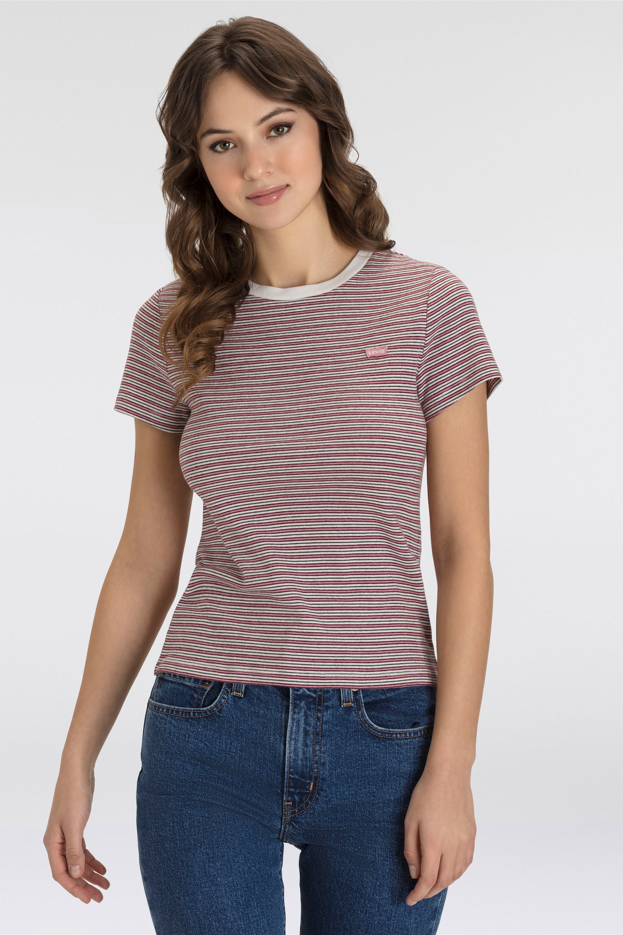 Levi's® T-Shirt »TEE Minilogo«, mit kleiner Logostickerei