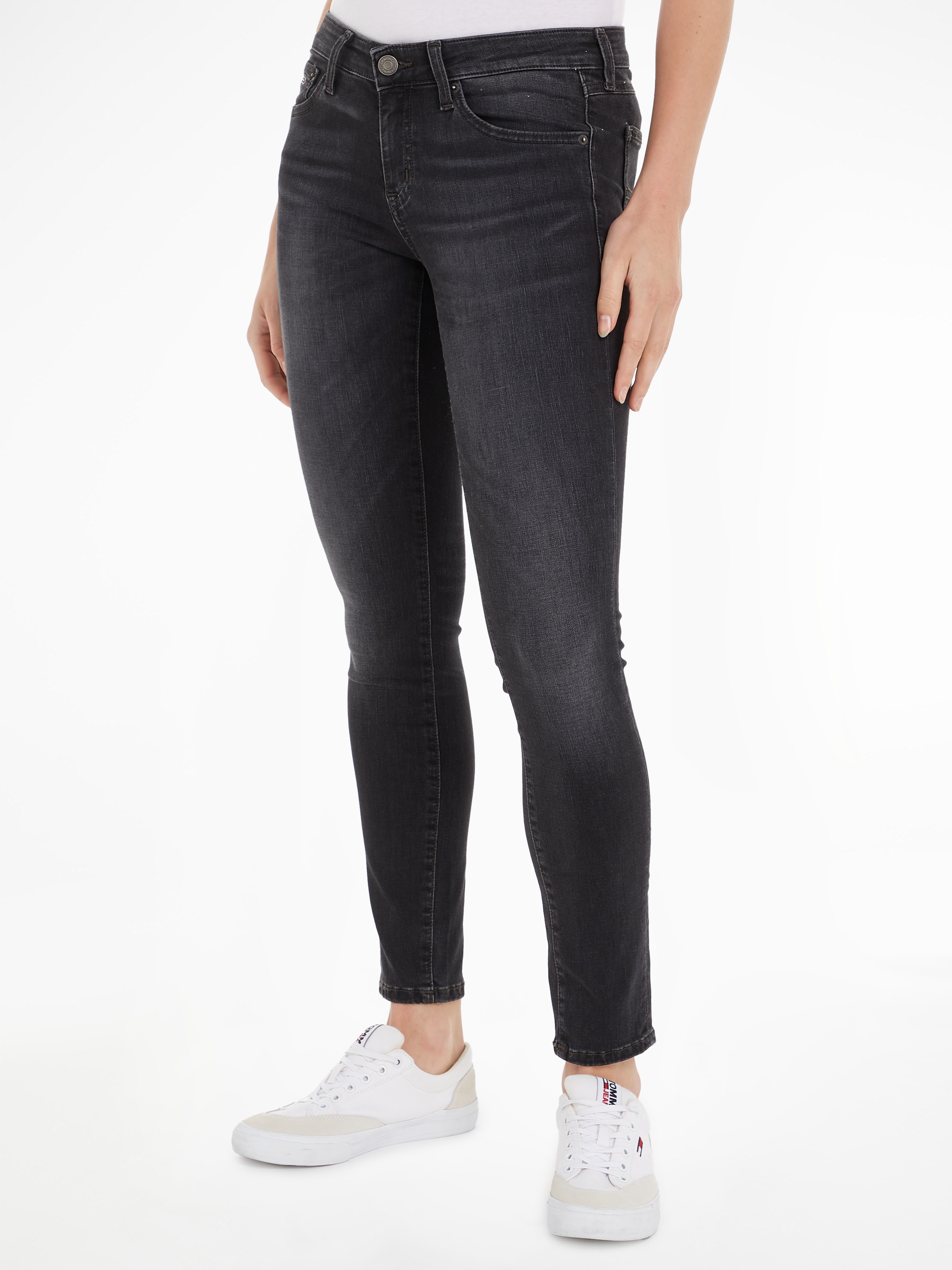 Skinny-fit-Jeans »Tommy Jeans Damenjeans Low Waist Skinny«, mit Waschung, Logo-Badge