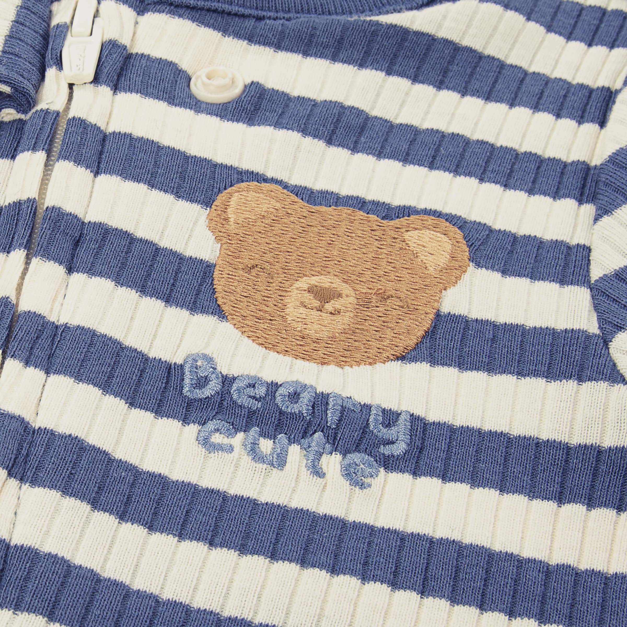 HUGGIES babywear Schlafoverall »HUGB FOOTED COVERALL«, mit süsser Bärchenstickerei