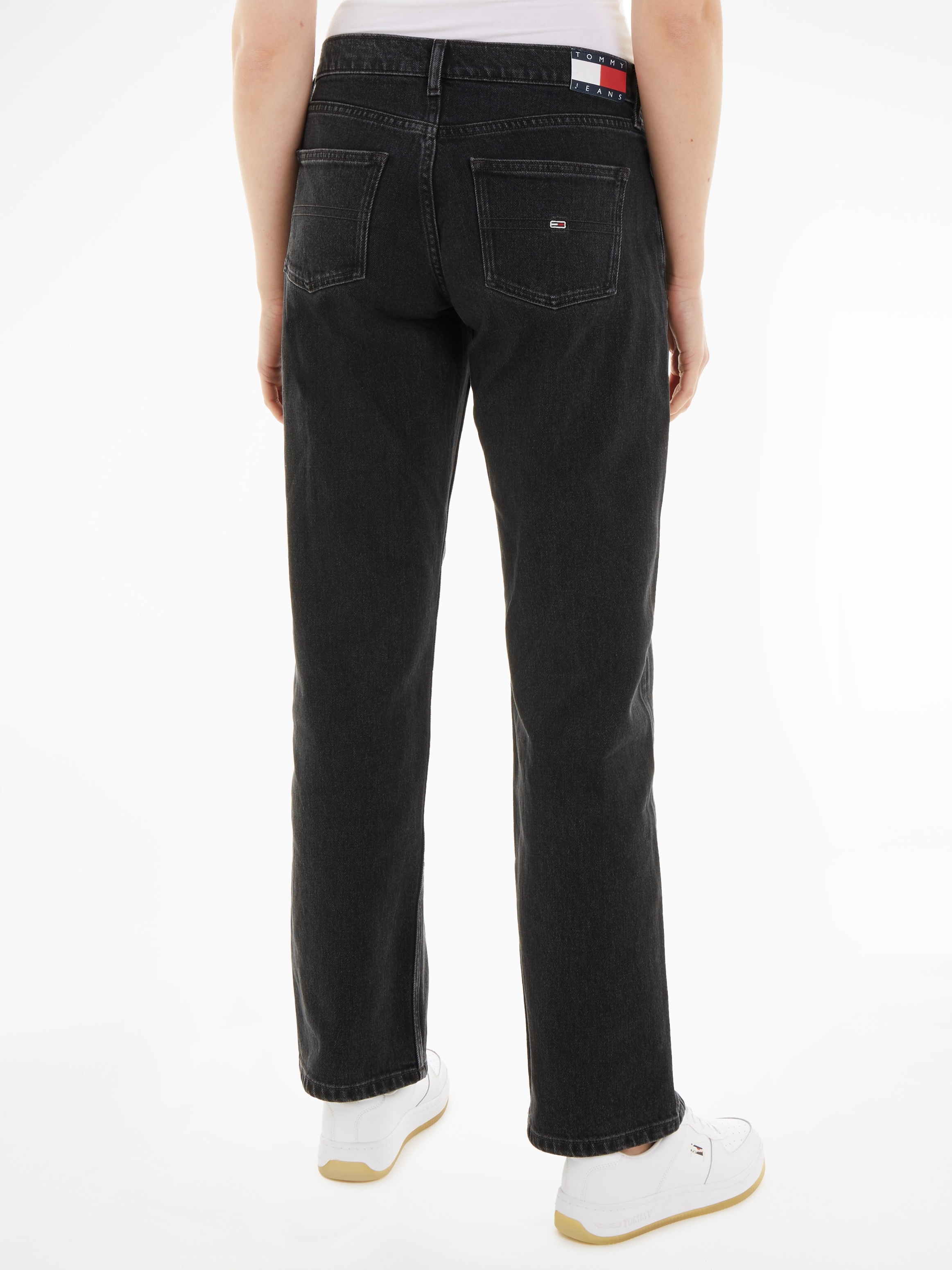Tommy Jeans Bequeme Jeans »LW STR BH4116«, mit Ledermarkenlabel