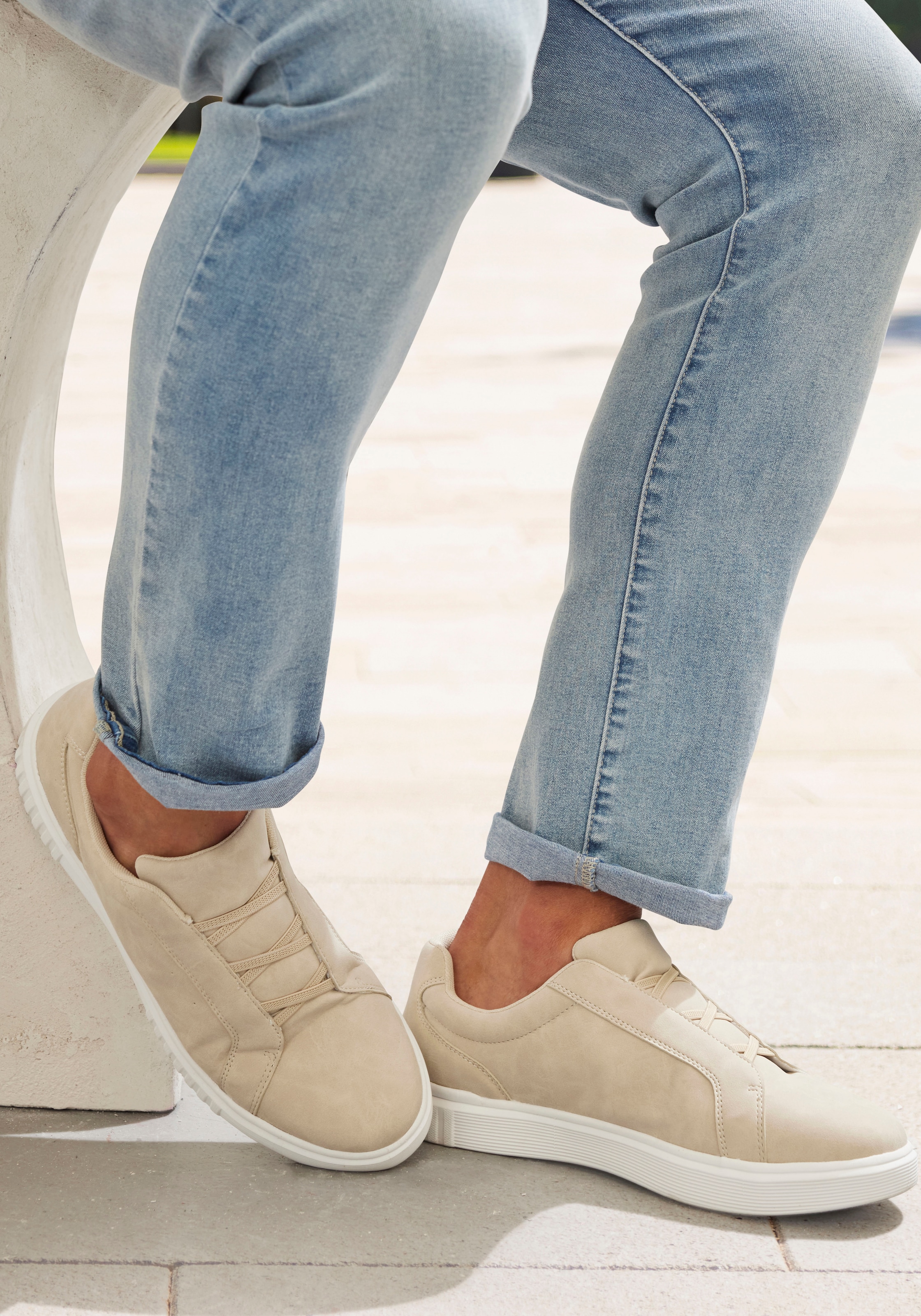 John Devin Sneaker »Freizeitschuh,«, mit elastischen Bändern für schnelles Reinschlüpfen, Unisex VEGAN