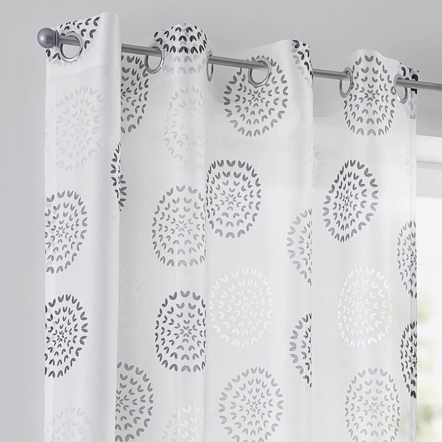 Kutti Vorhang »Bella«, (1 St.), Gardine, halbtransparent, Ausbrenner, bedruckt, Baumwolle-Polyester