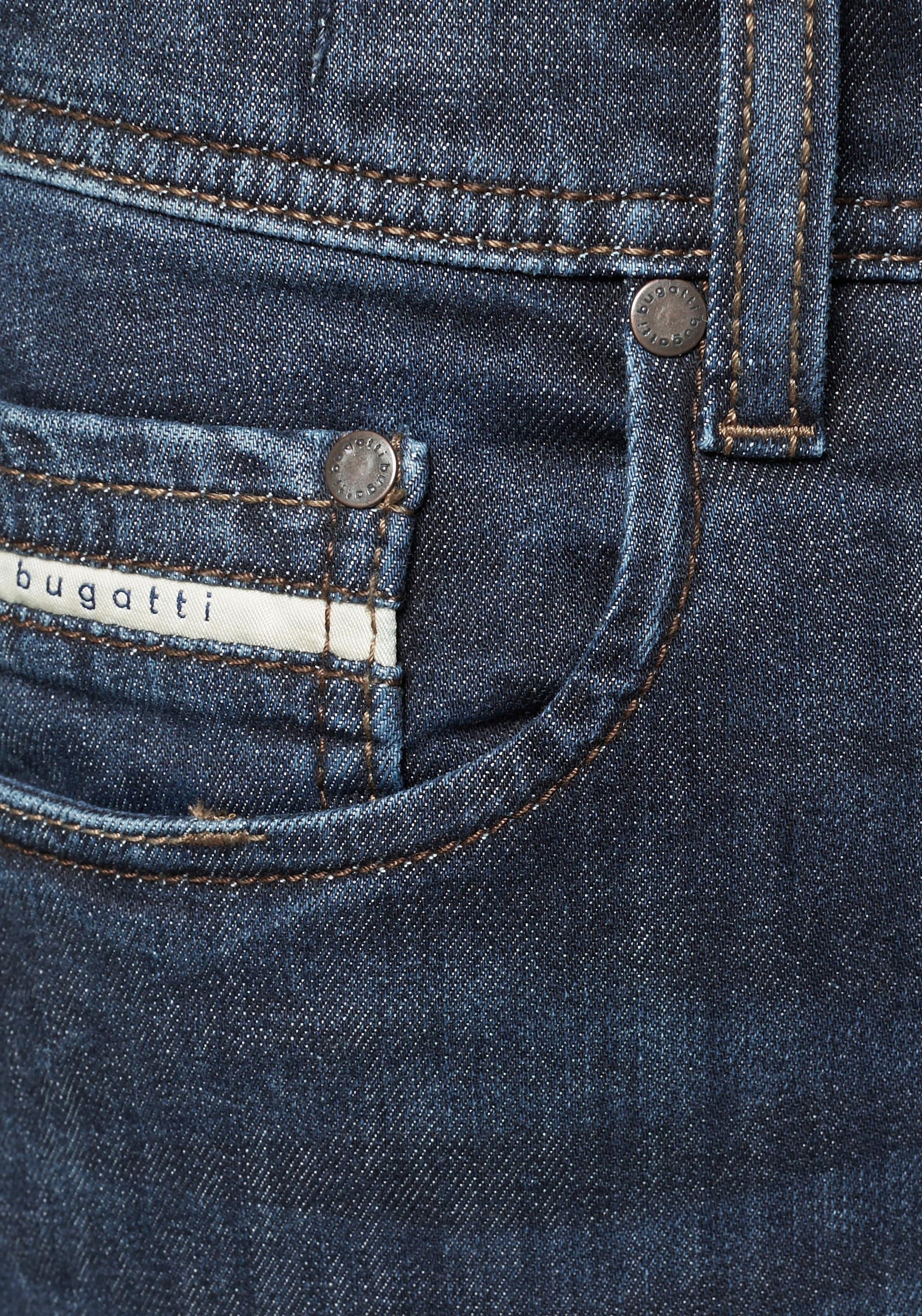 bugatti 5-Pocket-Jeans, Gürtelschlaufenbund mit Zip-fly