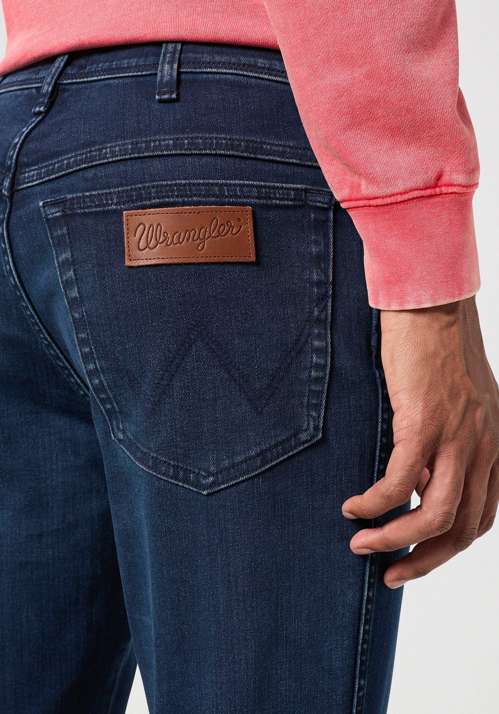 Wrangler 5-Pocket-Jeans »TEXAS SLIM FREE TO STRETCH«, Free to stretch material