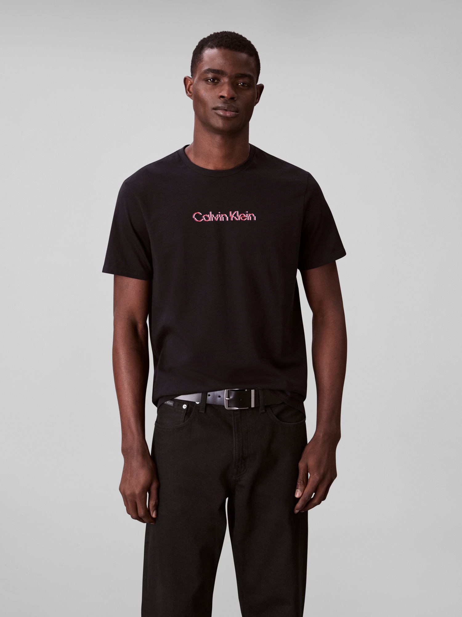 Calvin Klein Jeans T-Shirt »SS GLITCHED LOGO EU CLASSIC TEE« Mit Rundhalsausschnitt