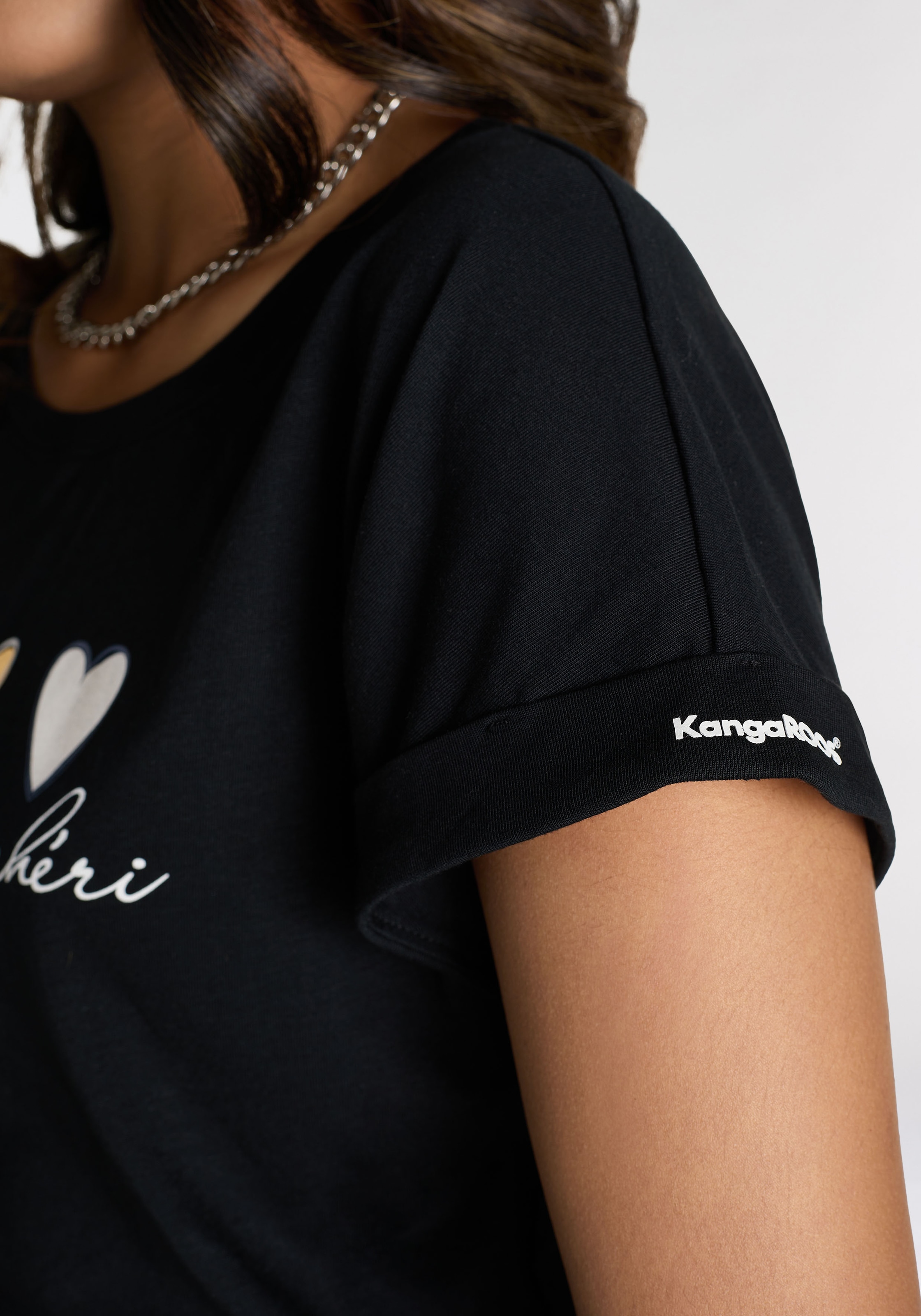 KangaROOS Kurzarmshirt, mit süssen Herz-Logodruck
