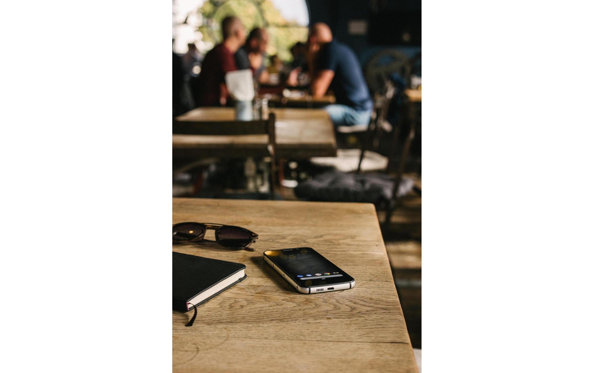 CAT Smartphone »S52«, schwarz