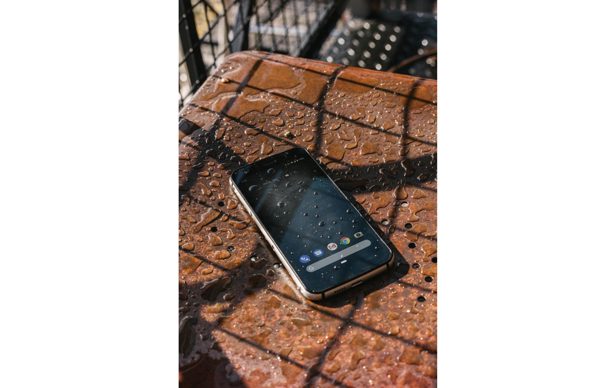 CAT Smartphone »S52«, schwarz