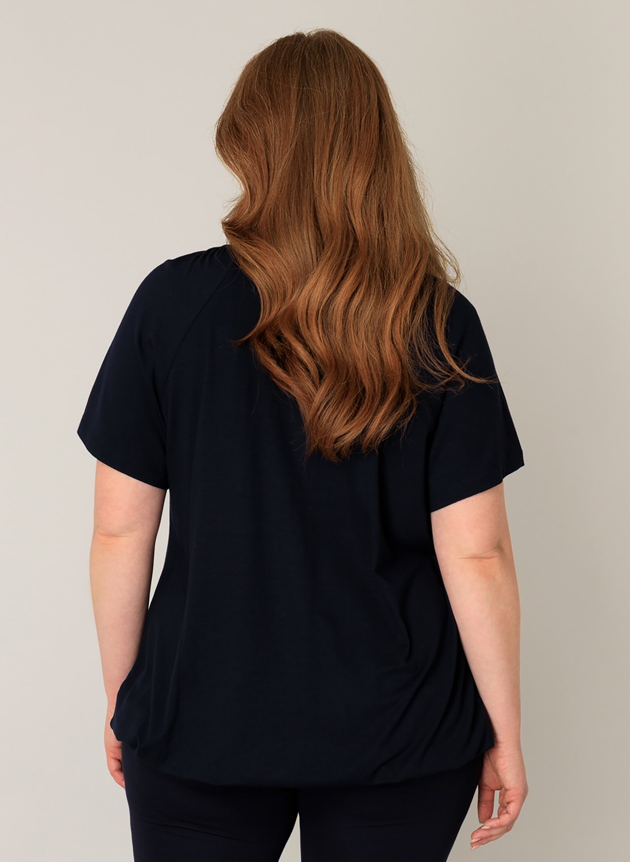 Base Level Curvy Ballonshirt »Yoni«, mit gerafftem Rundhalsausschnitt