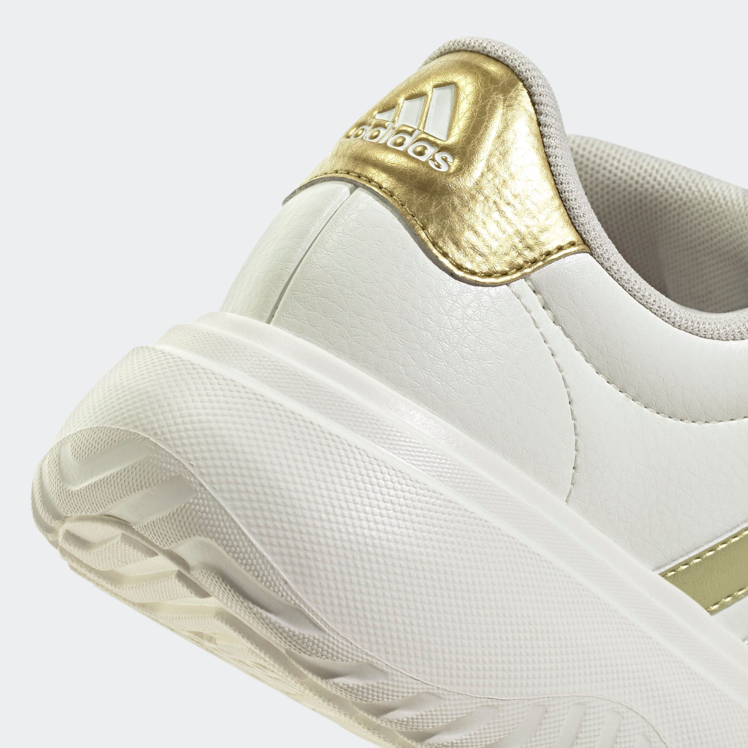 adidas Sportswear Sneaker »GRAND COURT PLATFORM«, Design auf den Spuren des adidas Superstar