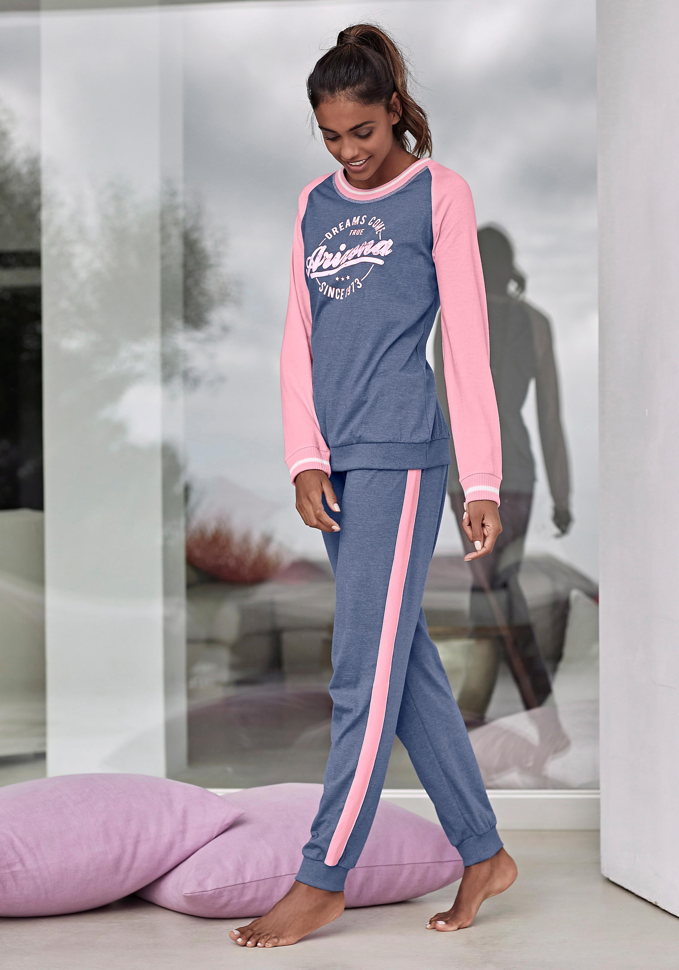 Arizona Pyjama, (2 tlg., 1 mit Folienprint bei Jelmoli-Versand im kaufen Schweiz online College-Look Stück)