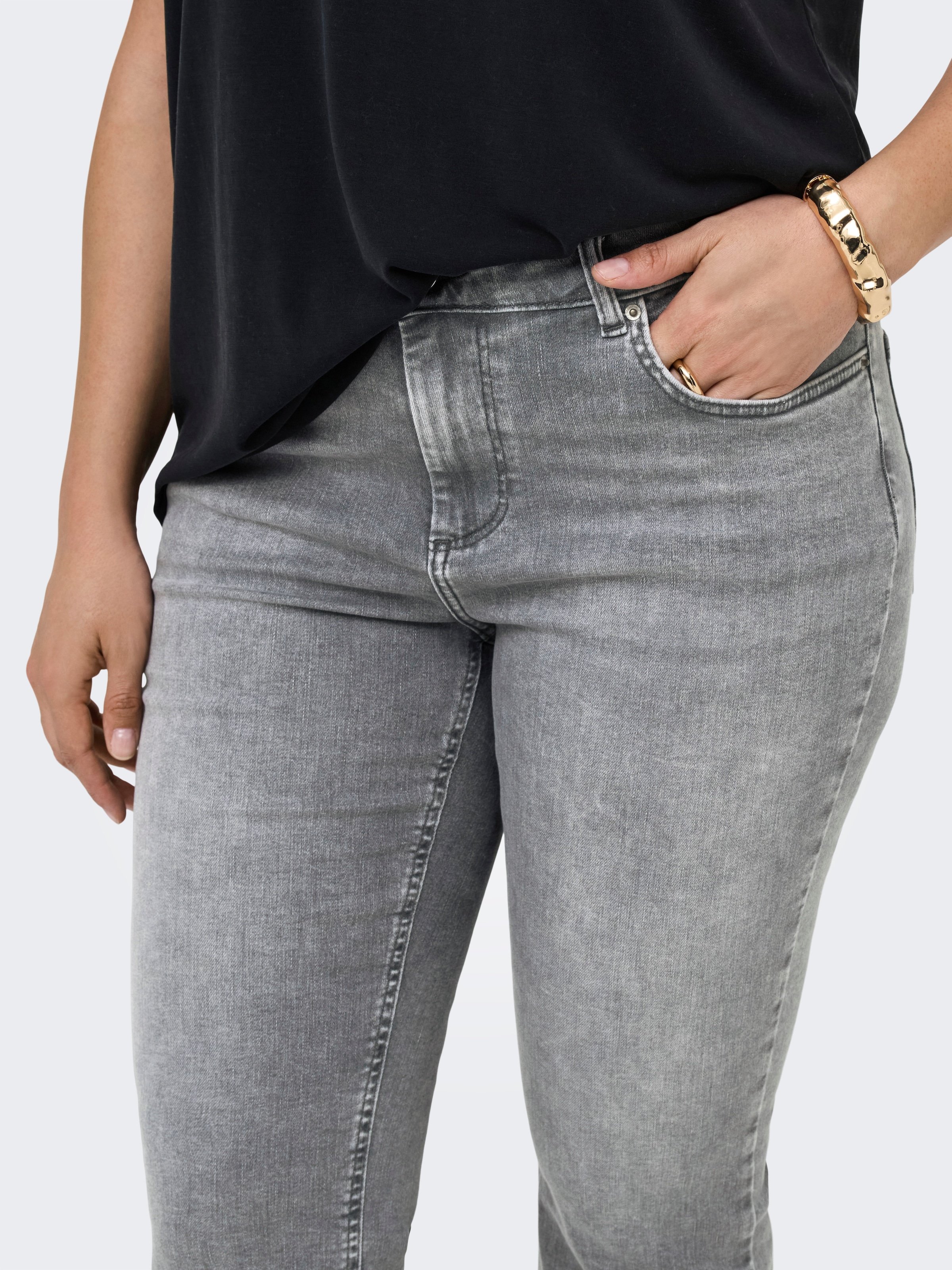 ONLY CARMAKOMA 7/8-Jeans »CARWILLY REG SK CROPPED FLARE DNM TAI01«