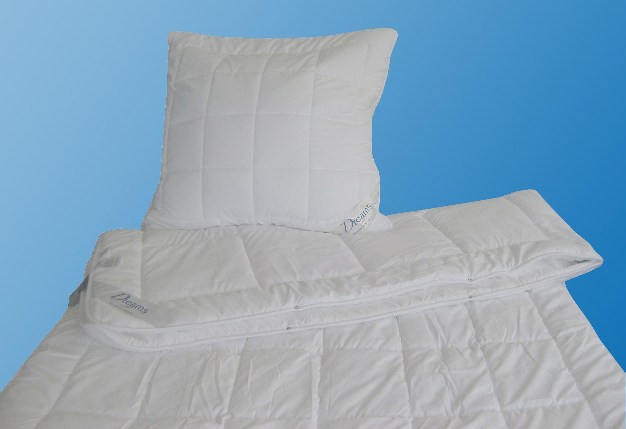 Dreams, »Superflausch« 4-Jahreszeiten 1 Stk. tlg. Bezug und Füllung aus supersofter Microfaser, weiß, Bezug: 100% Polyester. Füllung: 100% Polyester