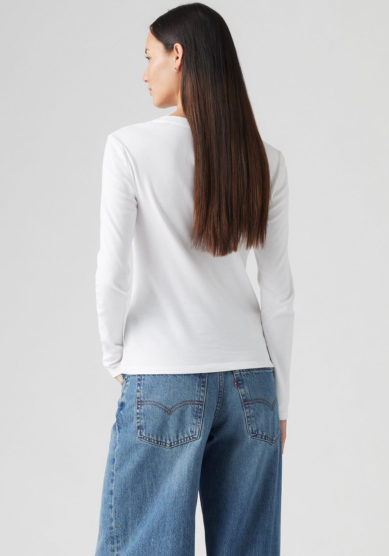 Levi's® Langarmshirt »ESSENTIAL HM LS TEE«, mit Logo Stickerei
