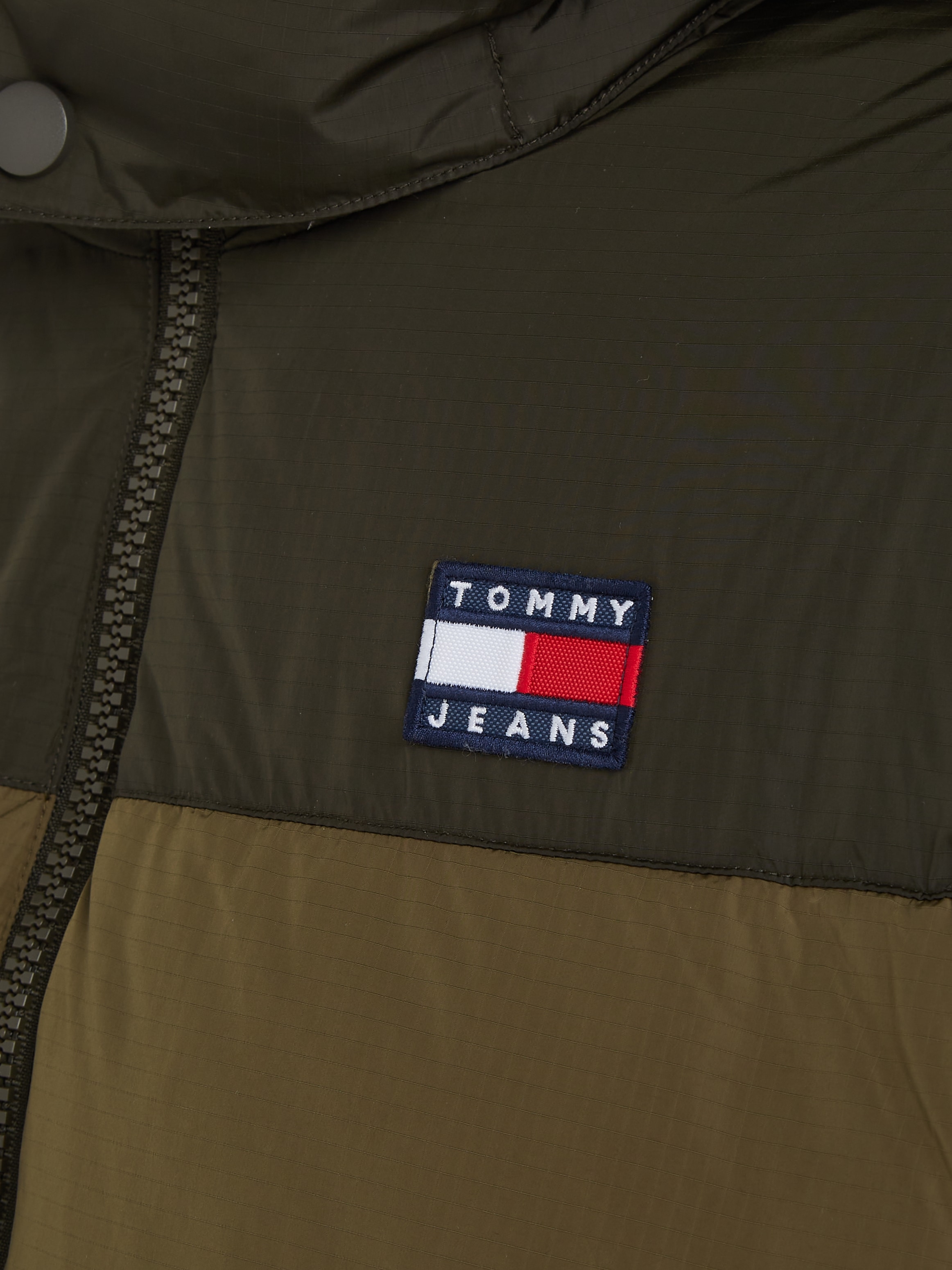 Tommy Jeans Steppjacke »TJM ALASKA COLORBLOCK Jelmoli-Versand Kapuze mit PUFFER«, | online bestellen