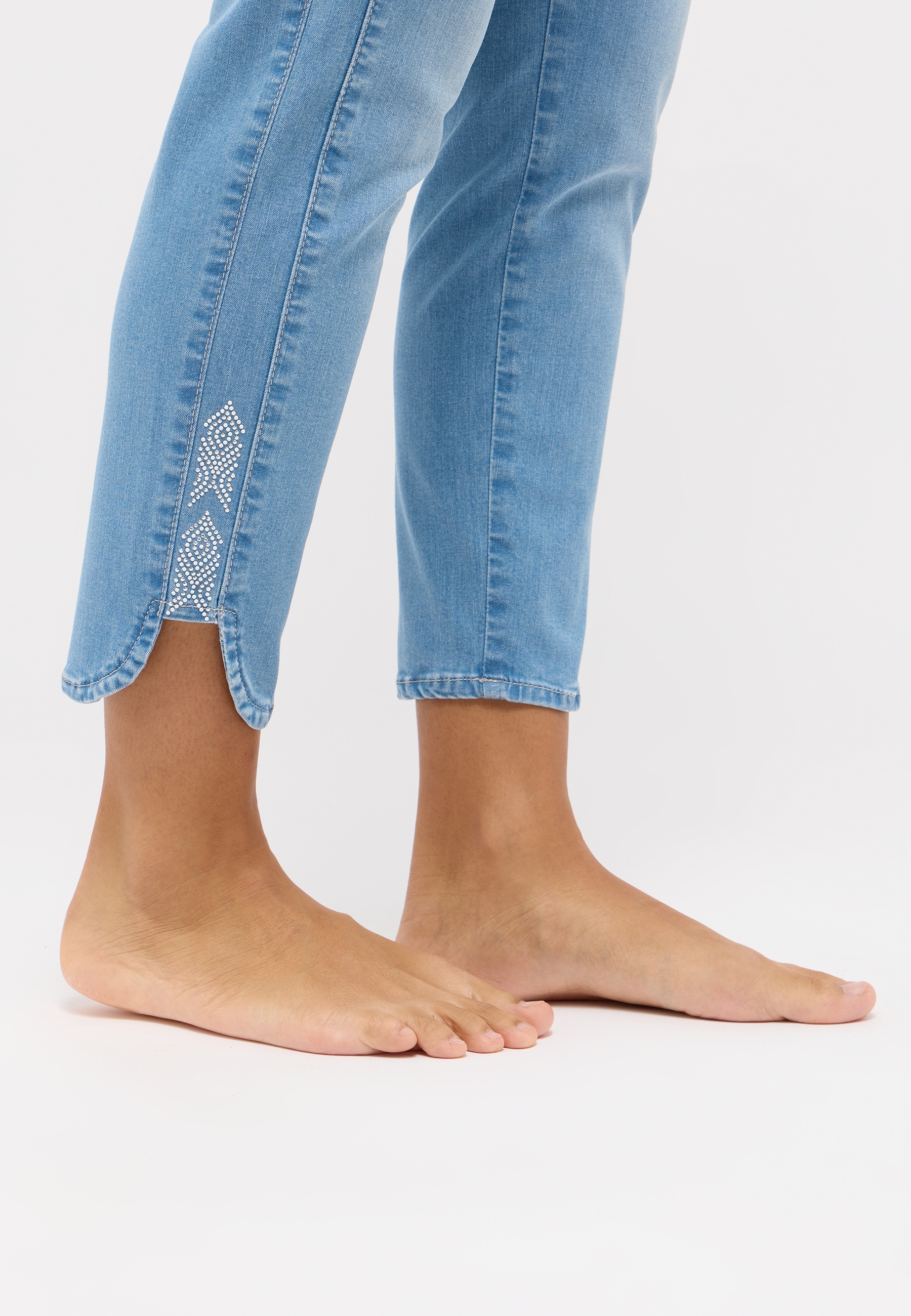 ANGELS Ankle-Jeans »ORNELLA SPARKLE«, mit Glitzersteinchen Applikation