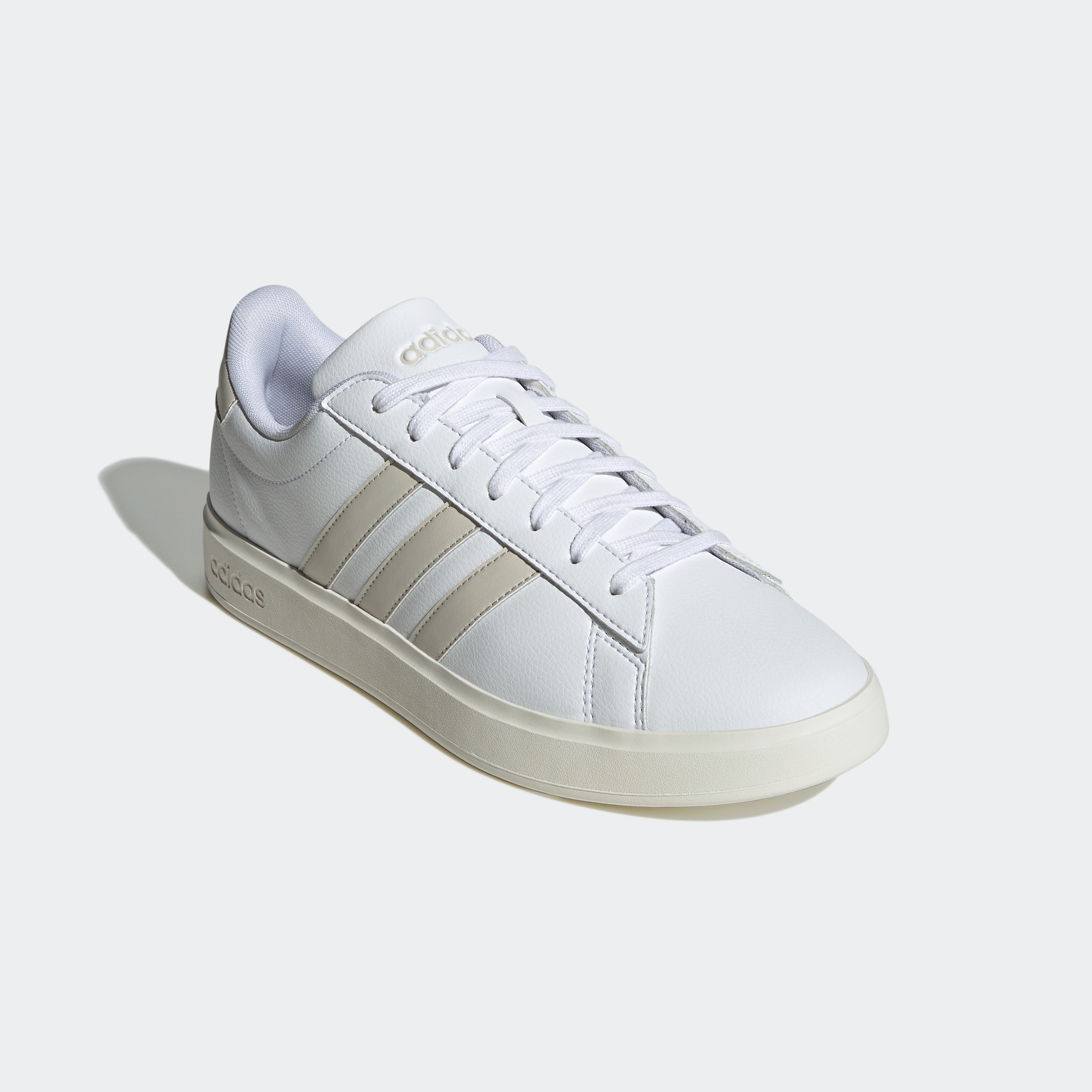 Sneaker »GRAND COURT CLOUDFOAM COMFORT«, Design auf den Spuren des adidas Superstar