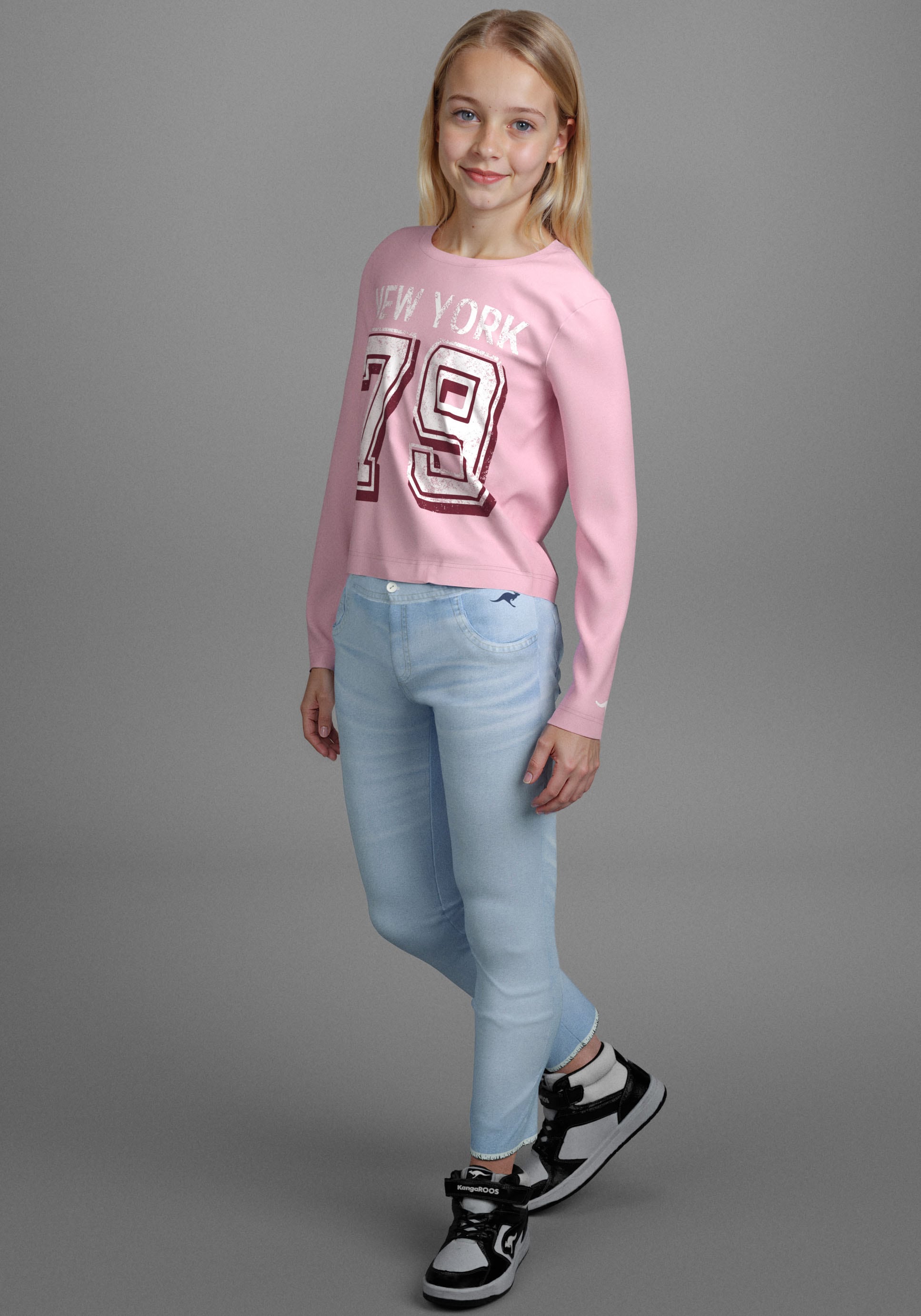 KangaROOS Langarmshirt »Shirt mit Zahlenprint«, Grosser Frontprint