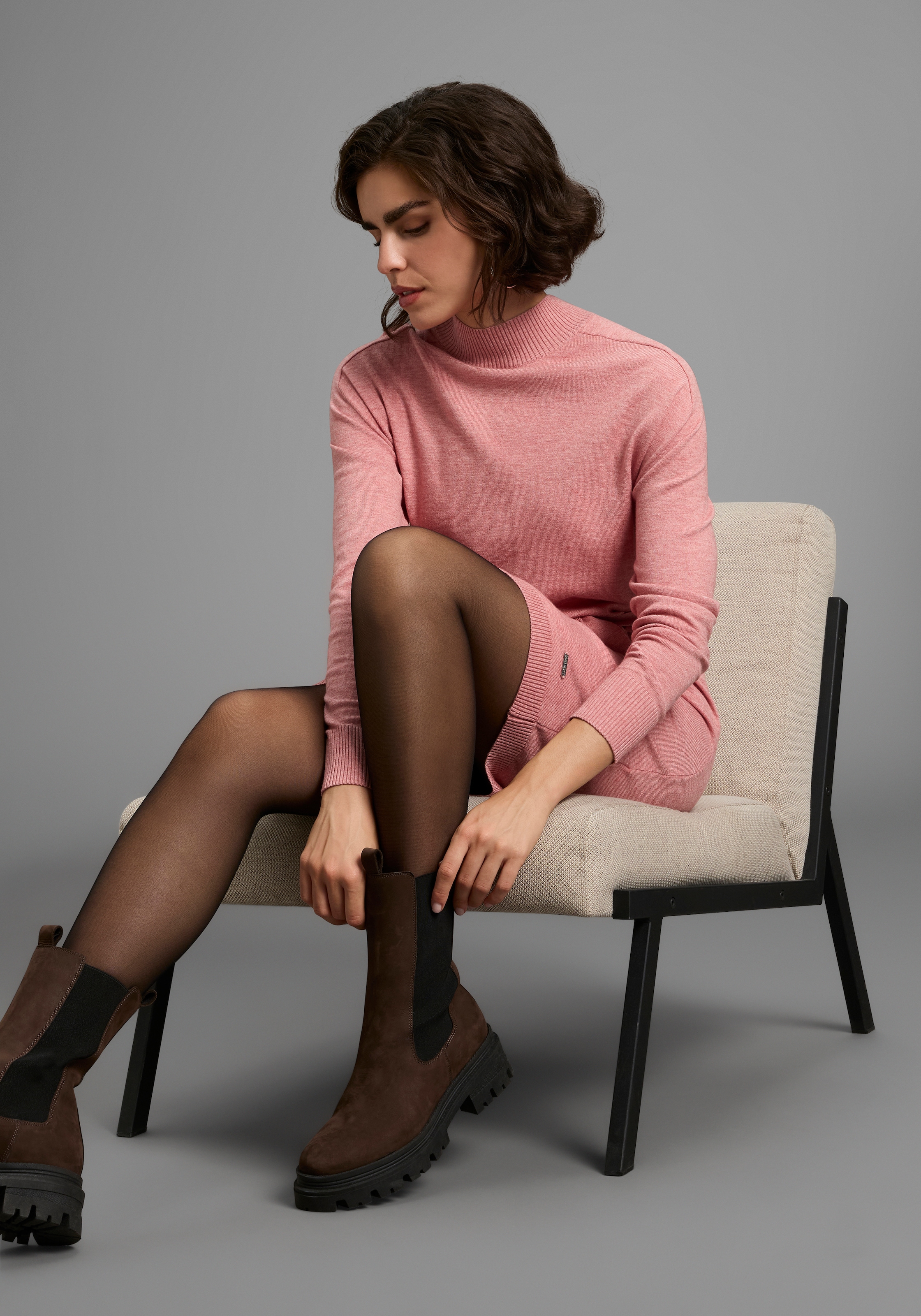 Laura Scott Strickkleid, mit Bindegürtel und Stehkragen - NEUE KOLLEKTION