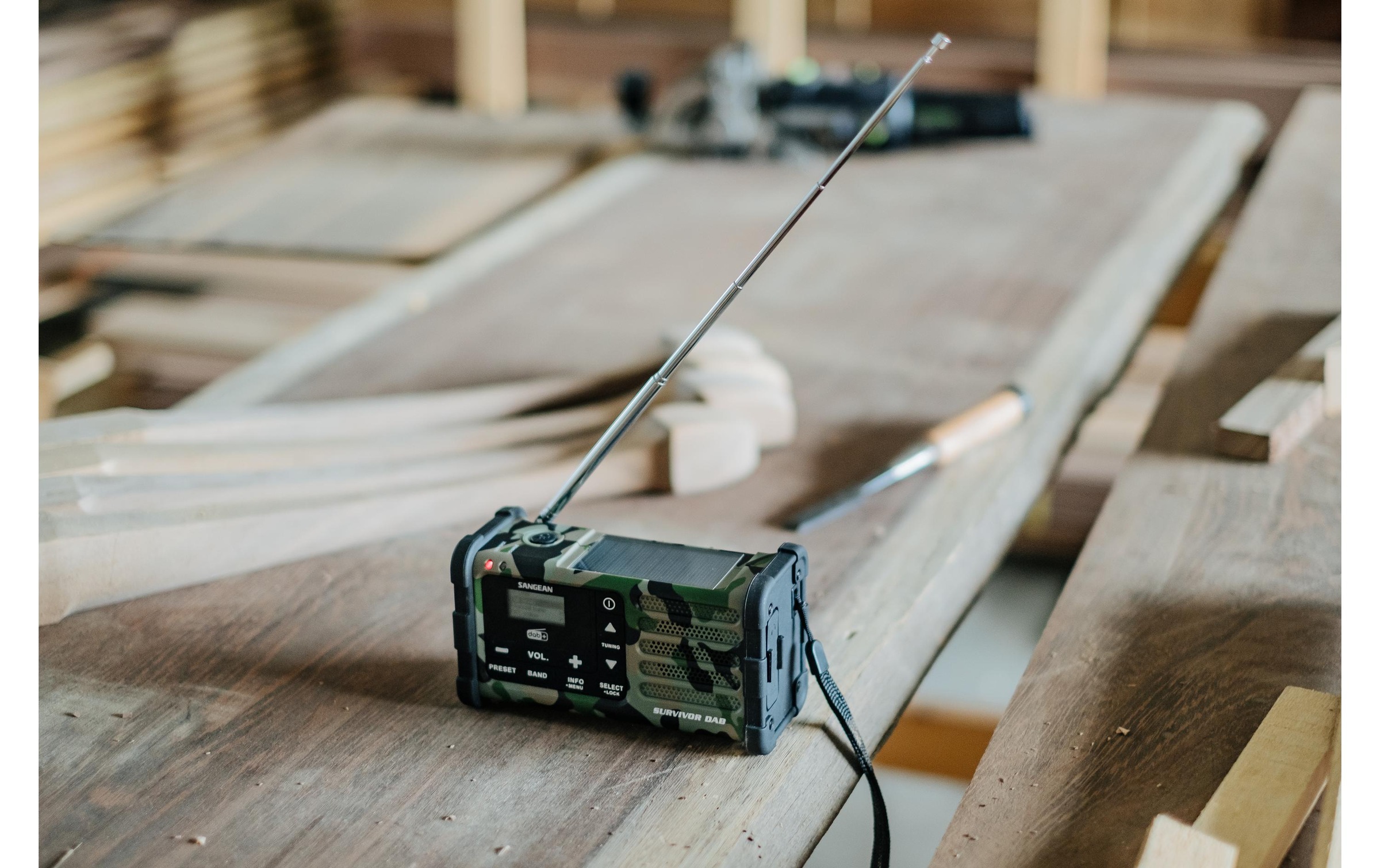 Sangean Digitalradio (DAB+) »Survivor DAB Camouflage«, (Digitalradio (DAB+)-FM-Tuner)