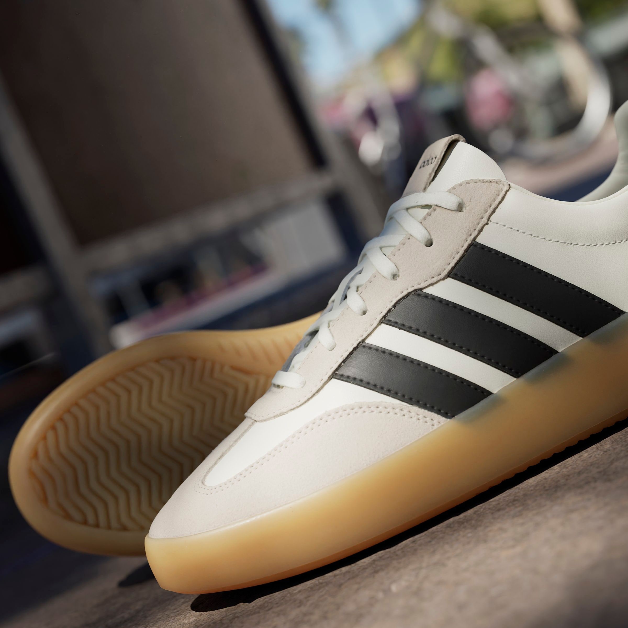 adidas Sportswear Sneaker »BARREDA DECODE«, Design auf den Spuren des adidas Handball Spezial
