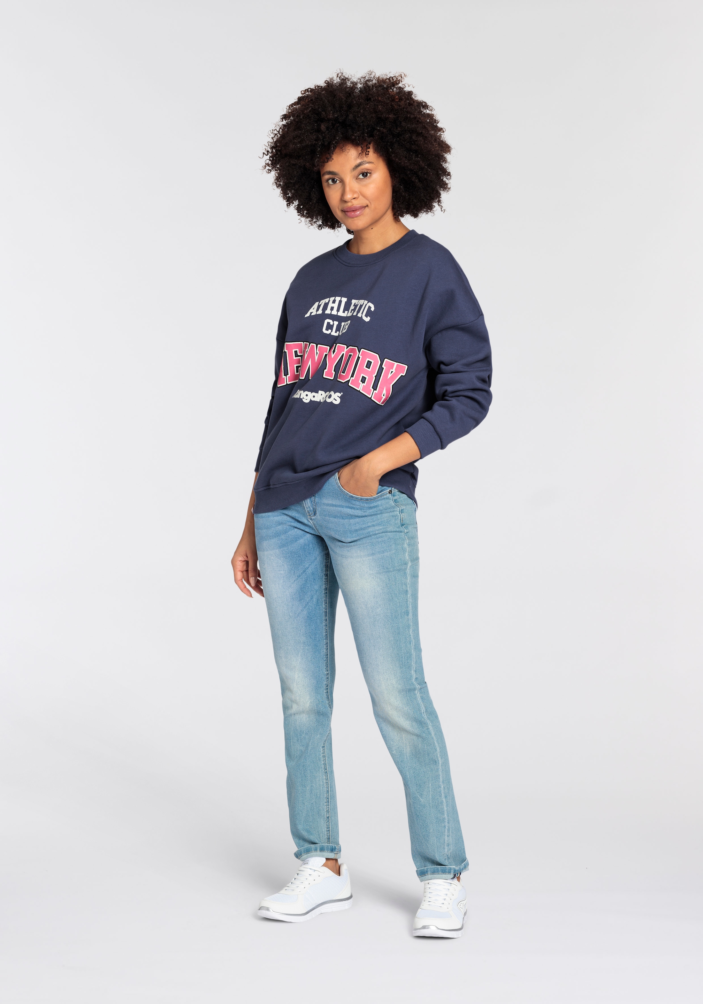 KangaROOS Sweatshirt, mit grossem Logodruck im College-Style - NEUE  KOLLEKTION online shoppen bei Jelmoli-Versand Schweiz | Jacken