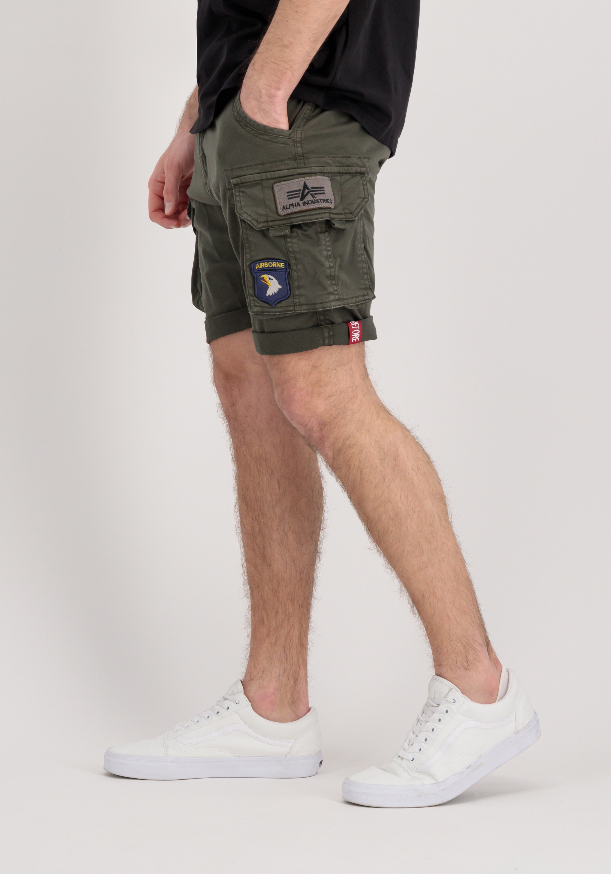 Alpha Industries Shorts »Alpha Industries Men - Shorts Crew Short Patch«