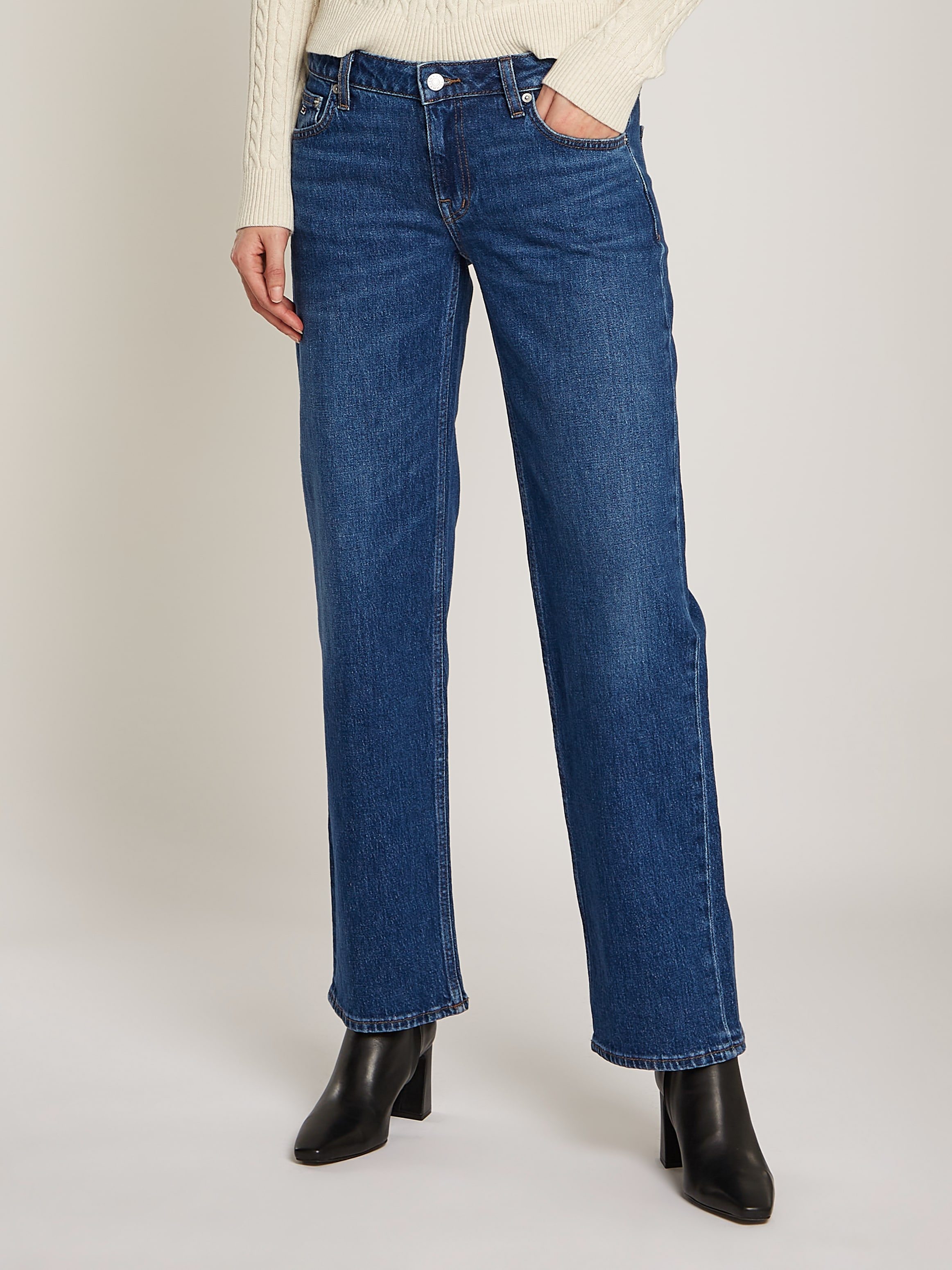 Tommy Jeans Straight-Jeans »SOPHIE LW STR CH0152«, mit Nieten