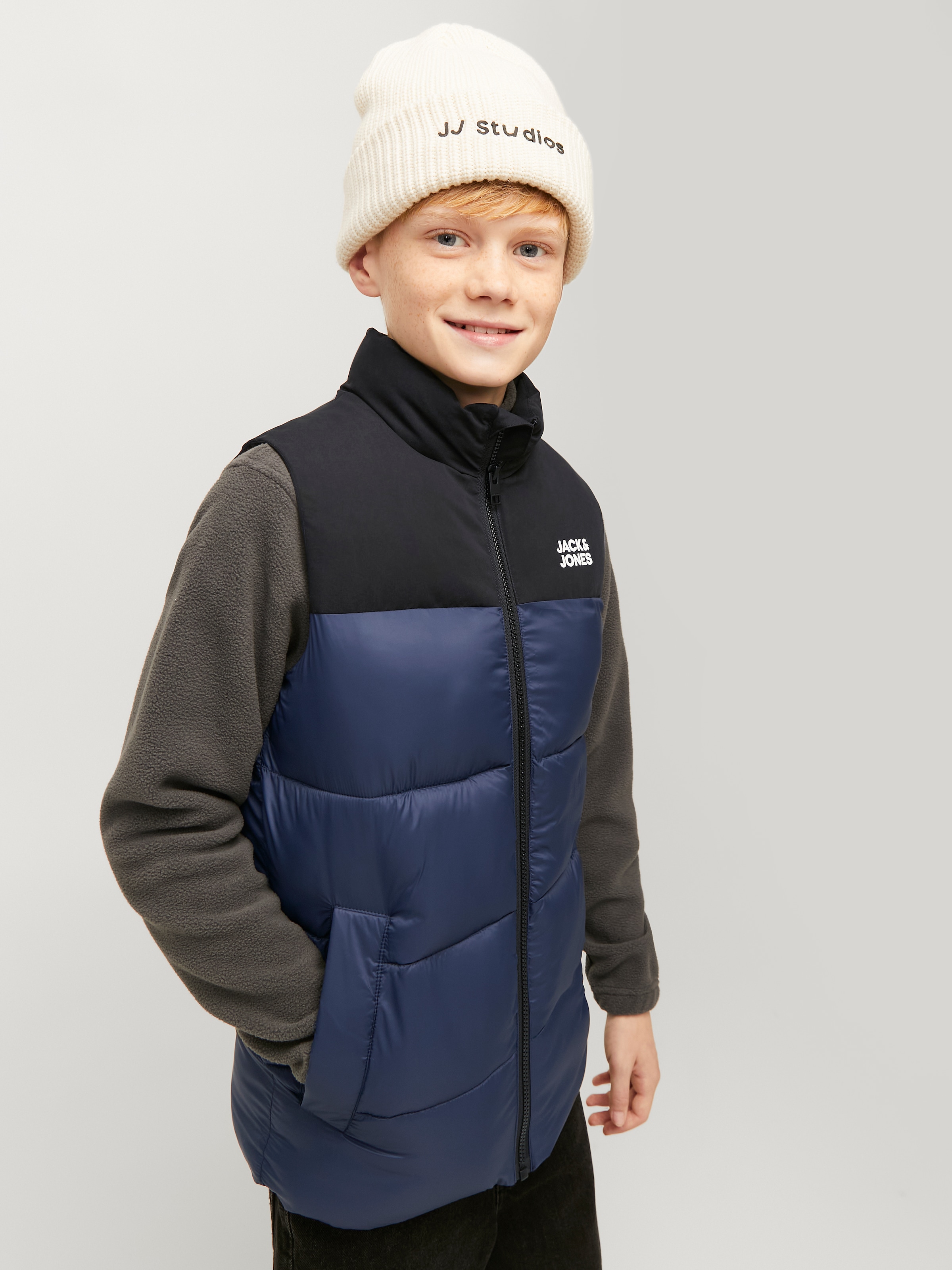 Jack & Jones Junior Kurzweste »JJETOBY einfach kombinierbar, gefüttert, stylisch«, colorblocking, casual, regular fit, Stehkragen