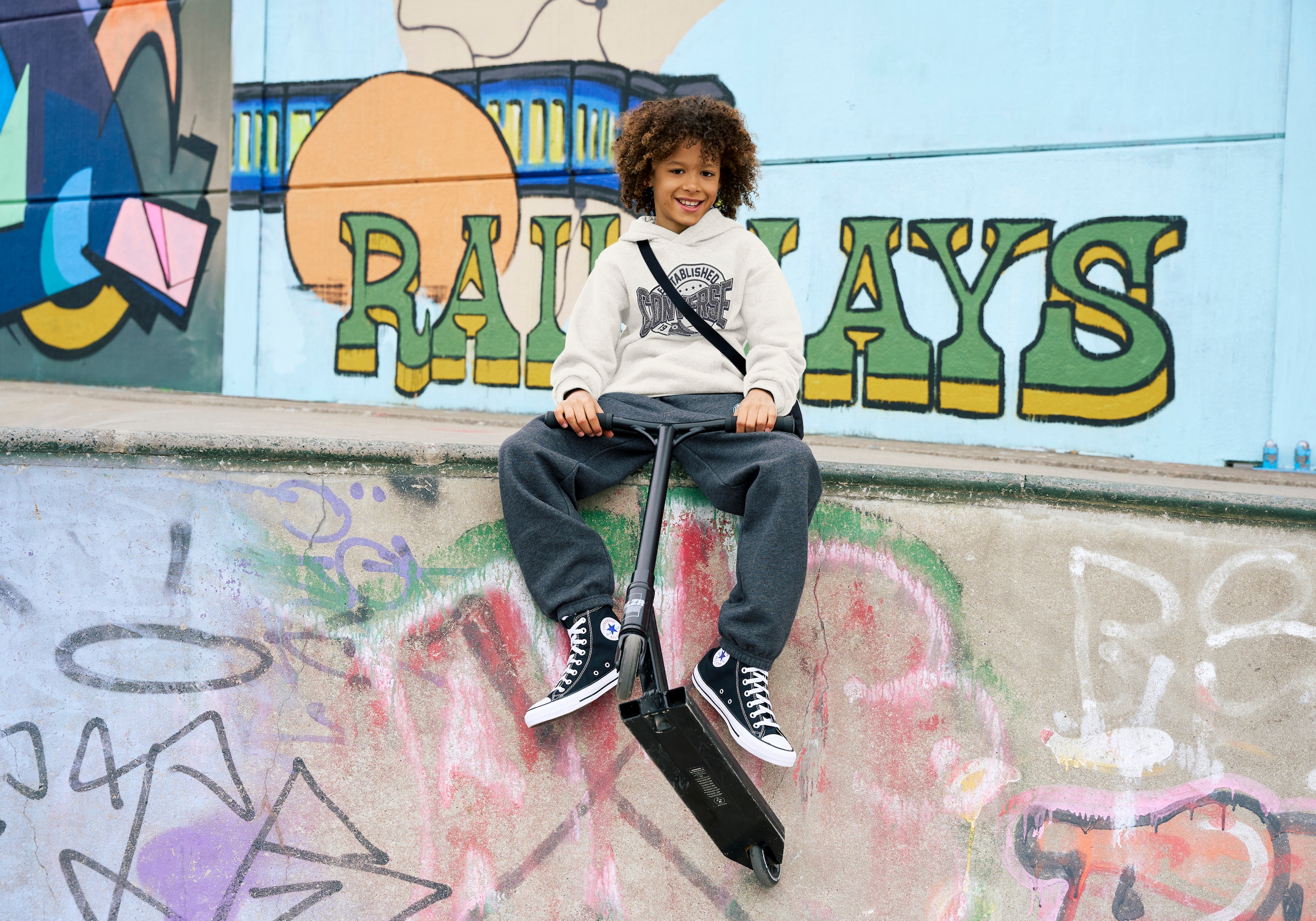 Converse Kapuzensweatshirt »CNVB HERITAGE EST CNV PO HOODY«, (1 tlg.)