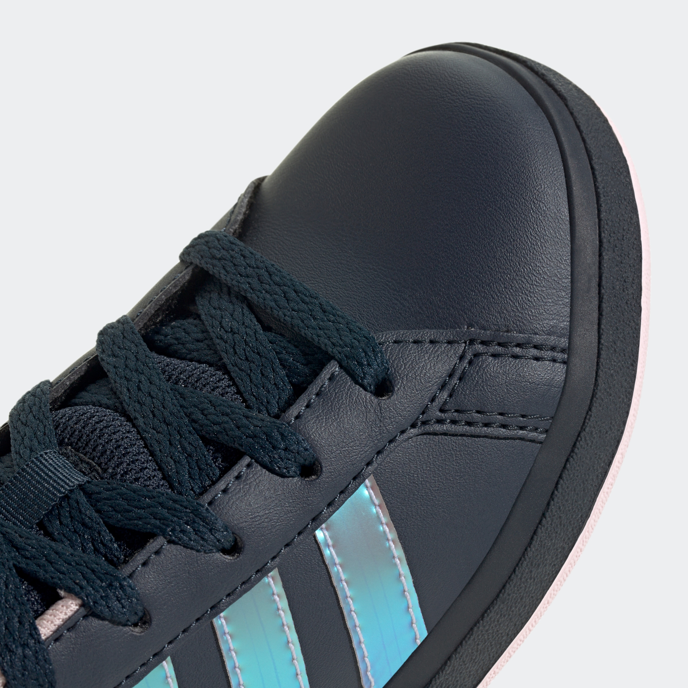 adidas Sportswear Sneaker »GRAND COURT LIFESTYLE LACE TENNIS«, Design auf den Spuren des adidas Superstar