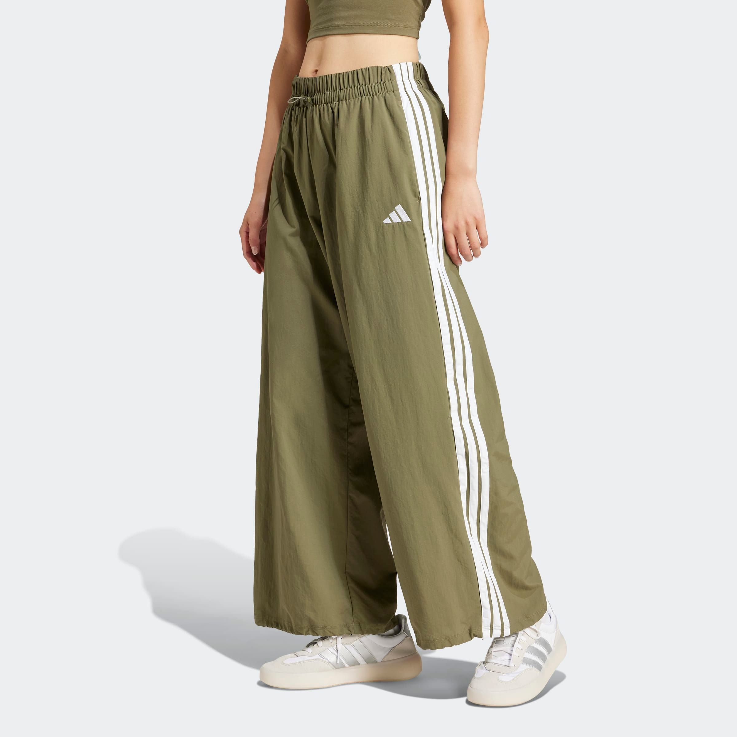 adidas Sportswear Sporthose »W 3S WV PT«, (1 tlg.), Fallschirmhose, locker geschnitten, mit weitem Bein