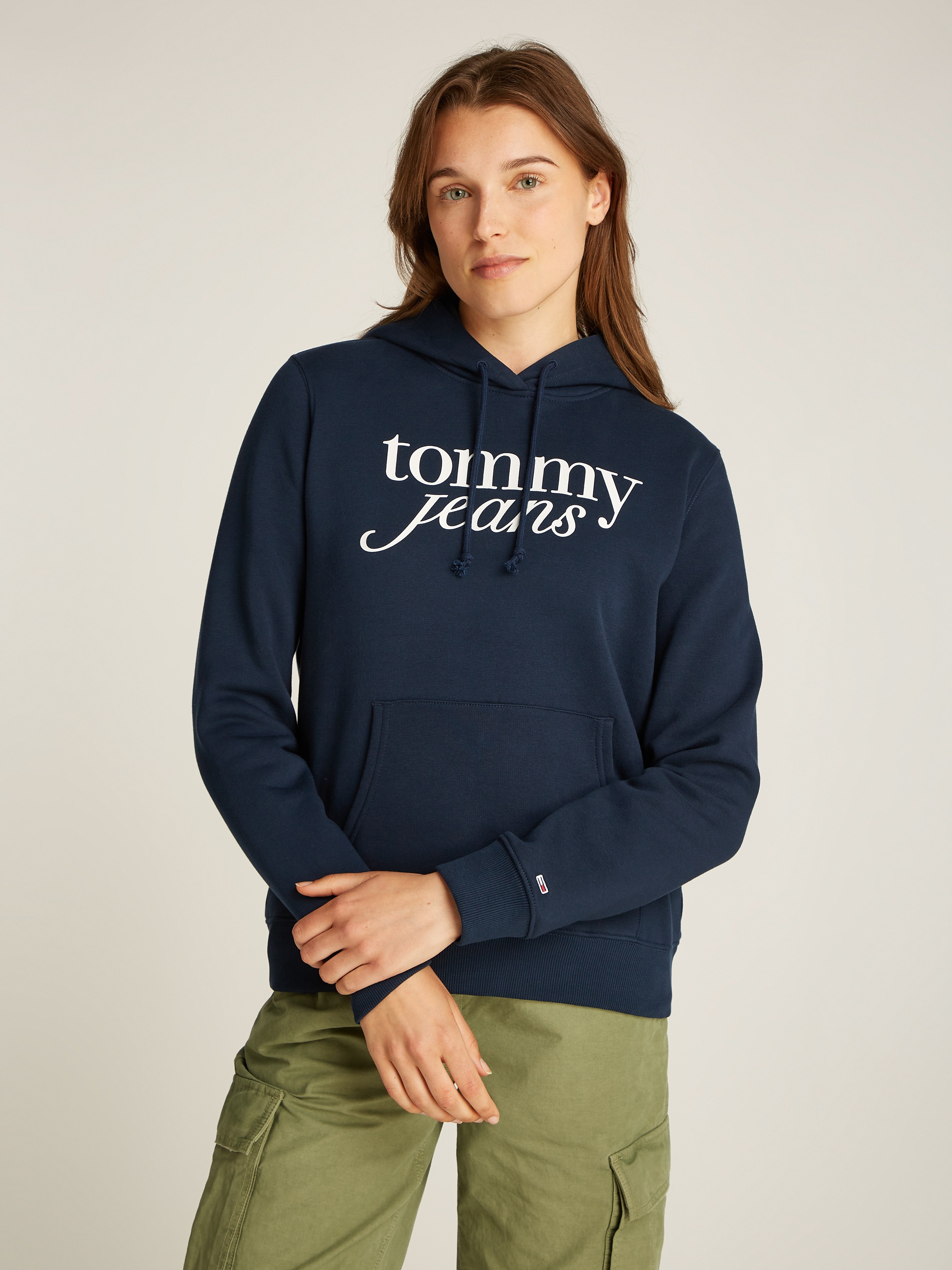 Tommy Jeans Hoodie »TJW REG ESS LOGO HOODIE EXT«, mit Logodruck, Stickerei