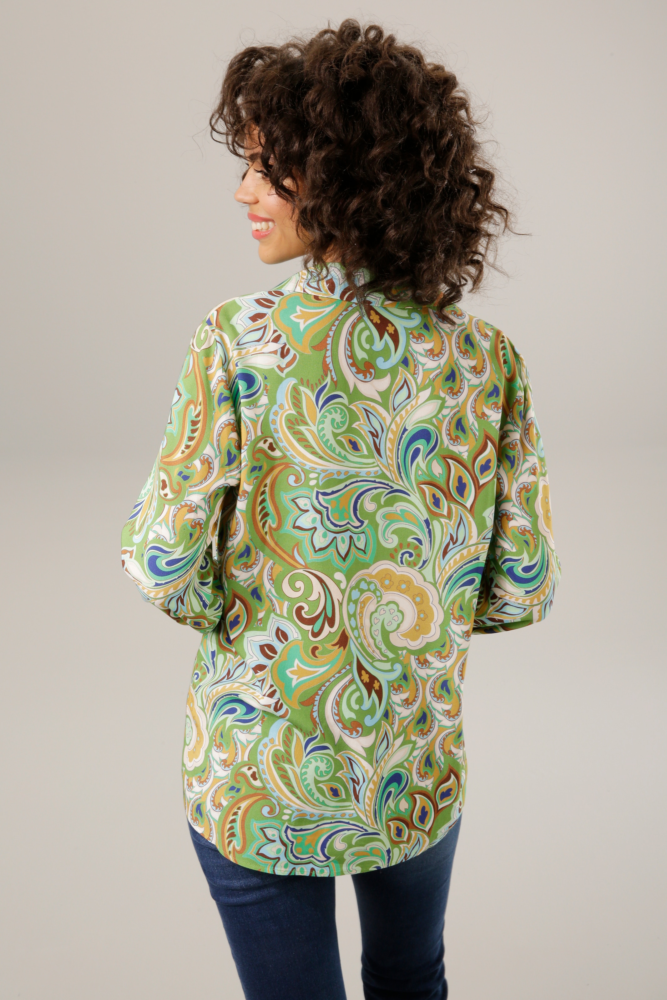 Aniston CASUAL Hemdbluse, graphische Unikat jedes ein - Jelmoli-Versand | Teil bestellen online Paisley-Muster