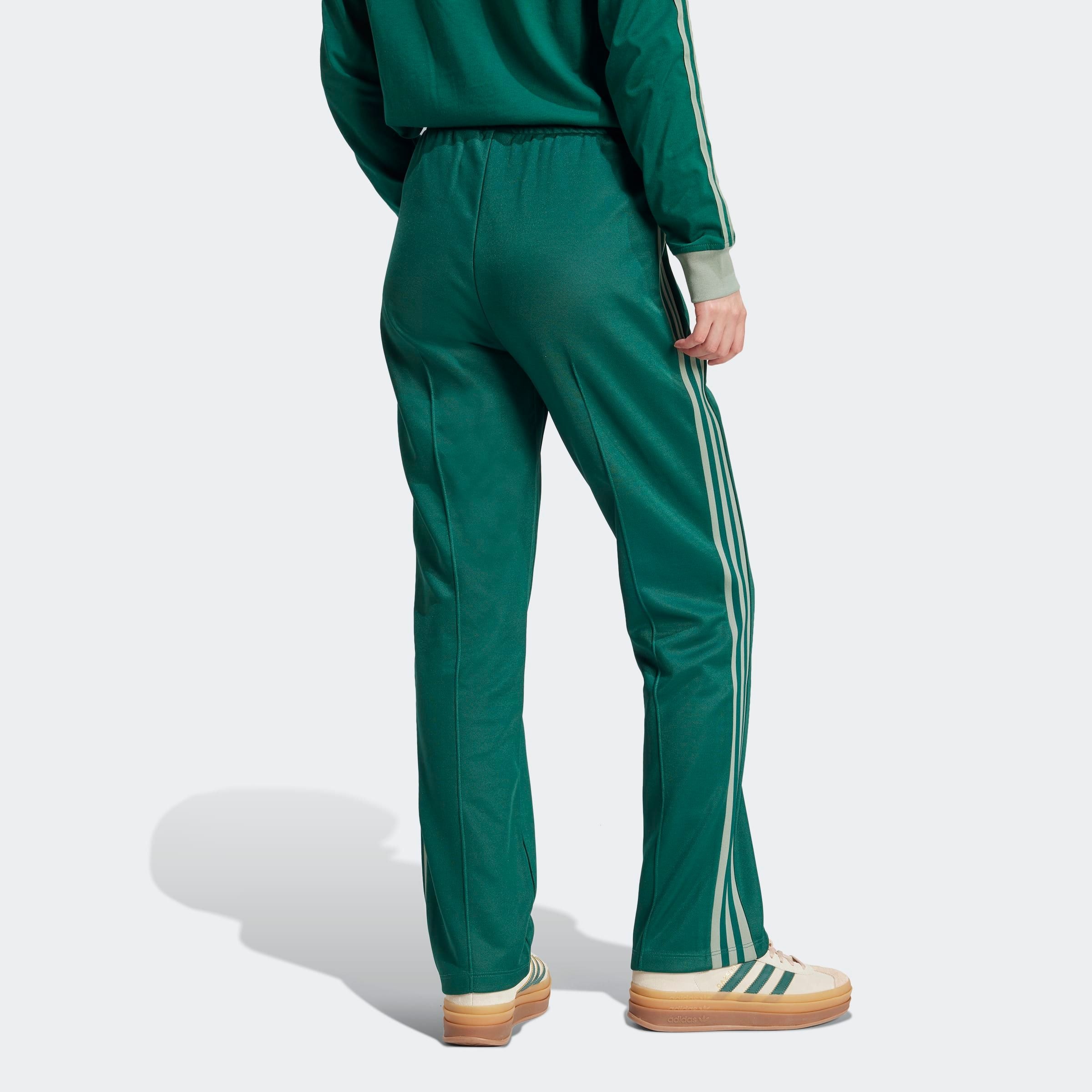 adidas Originals Sporthose »BECKENBAUER TP«, (1 tlg.), Retro Style, der gerade Schnitt mit schmal zulaufenden Bein