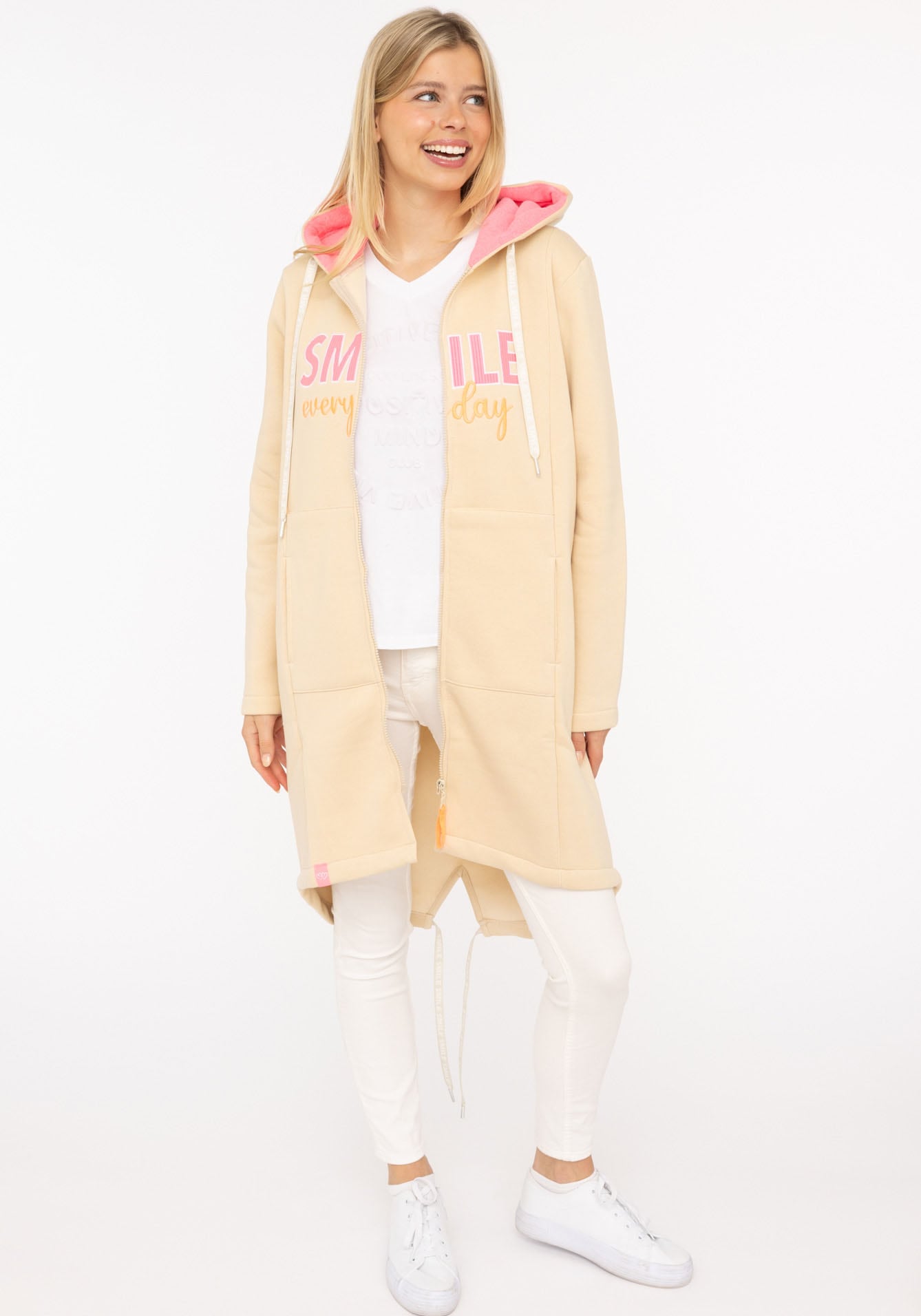 Zwillingsherz Jerseymantel »"Smile everyday"«, mit grosser SMILE Stickerei und positiver Botschaft