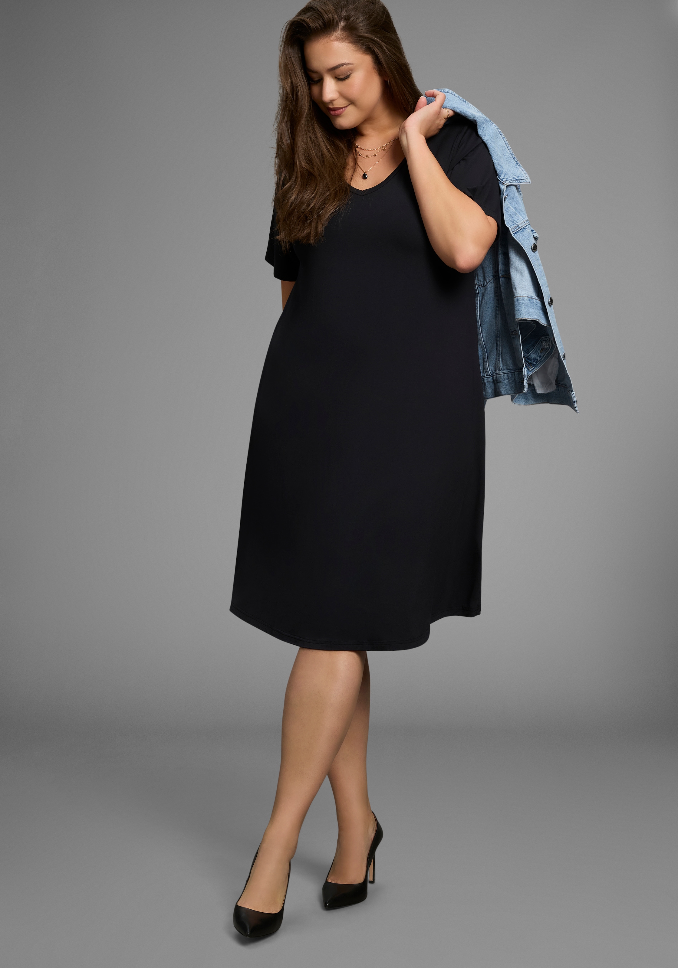 Laura Scott CURVE Jerseykleid, in leicht ausgestellter, fliessender Wickelform - GROSSE GRÖSSE
