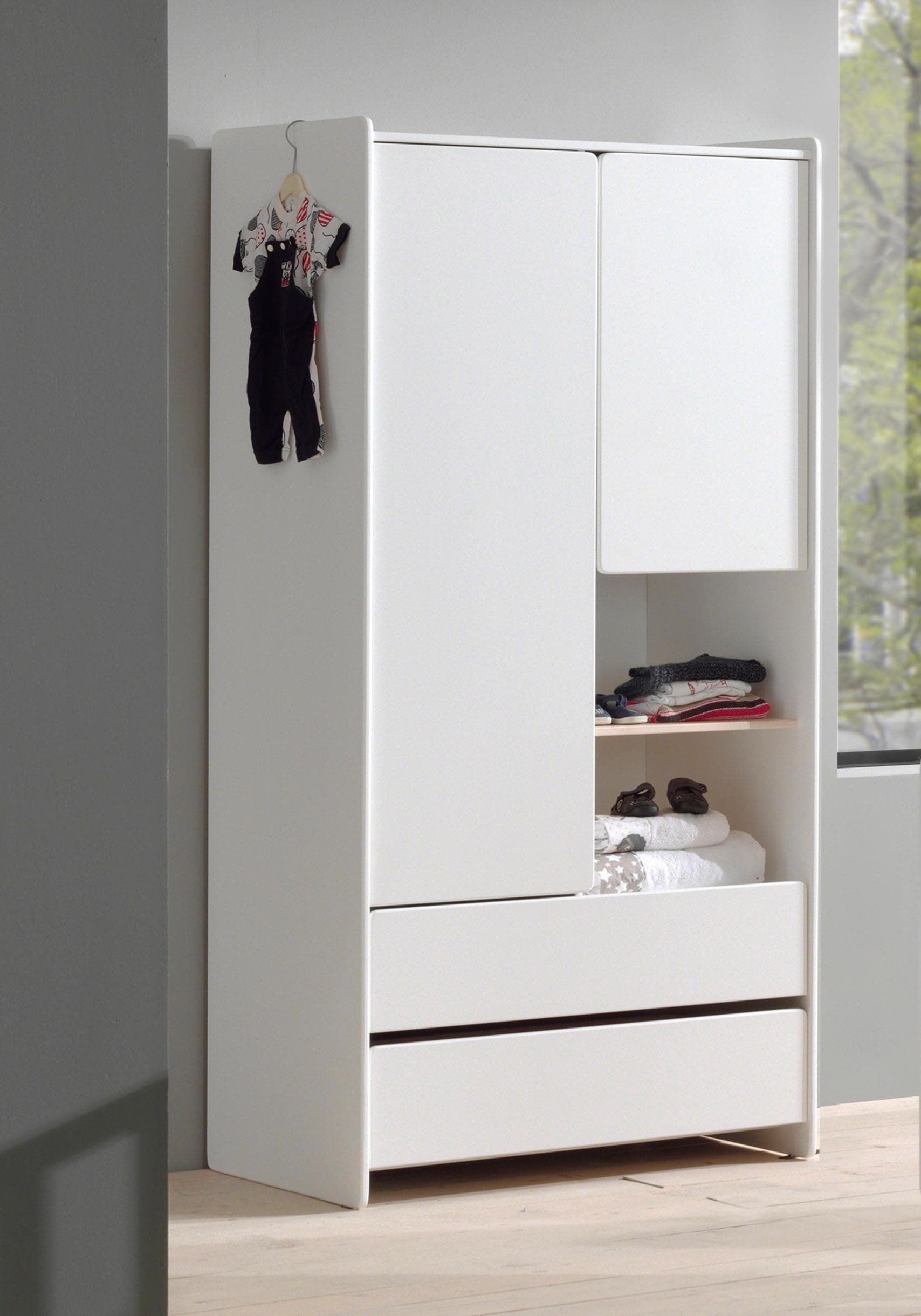 Vipack Kleiderschrank »Kiddy, mit funktioneller Einteilung und 2 Schubladen, stabil gebaut« H/T ca. 180x55cm, MDF weiss lackiert, Fachboden Kiefer, bietet viel Stauraum, wahlweise 2 Schrankbreiten