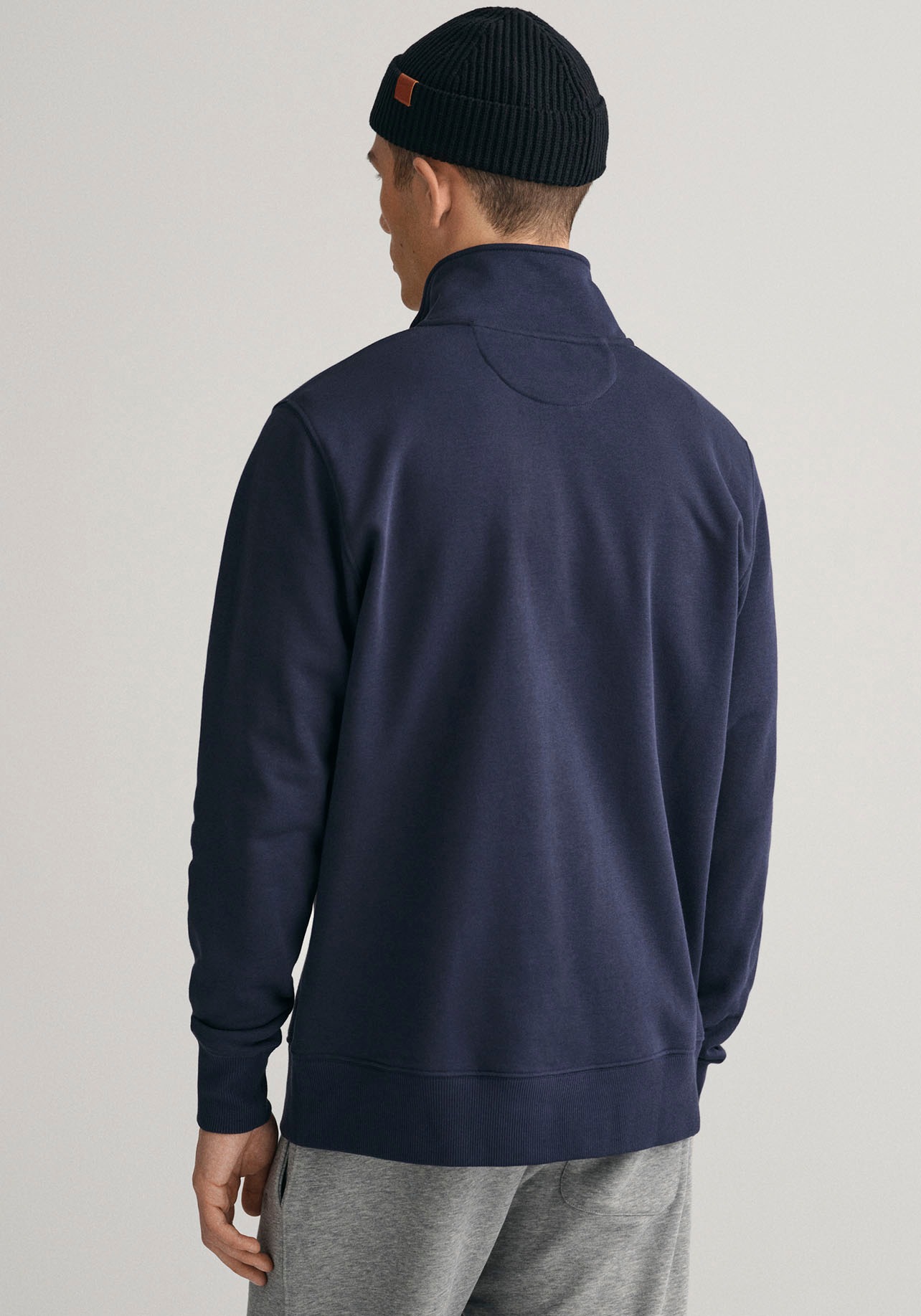 Gant Sweatshirt »REG SHIELD HALF ZIP SWEAT«, mit Logostickerei auf der Brust