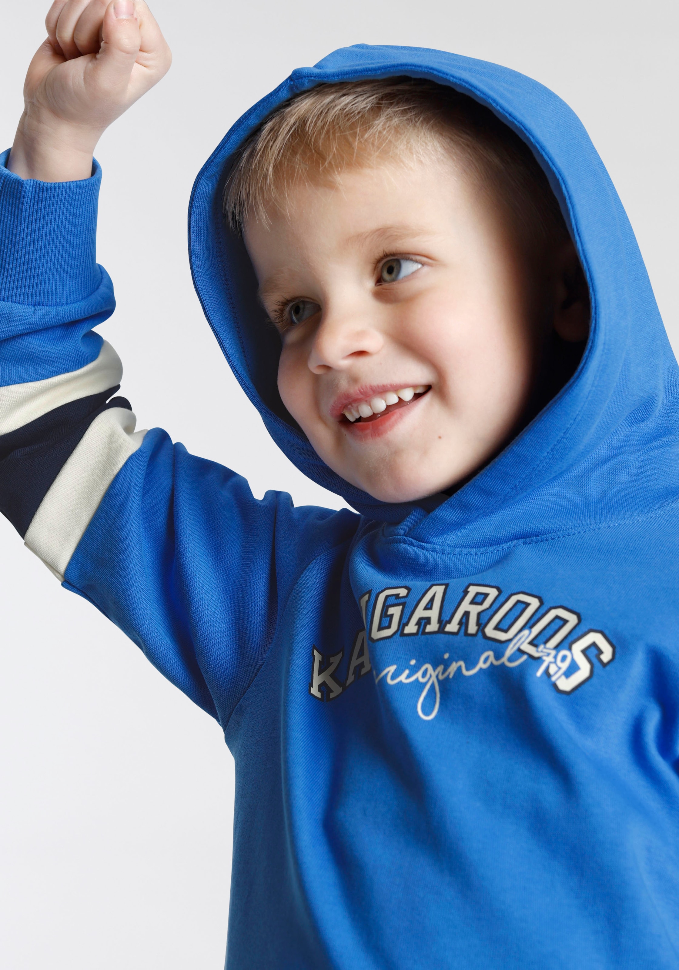 ❤ KangaROOS Kapuzensweatshirt »für den Shop Streifen Jungen«, Ärmeln mit entdecken an Jelmoli-Online kleine im