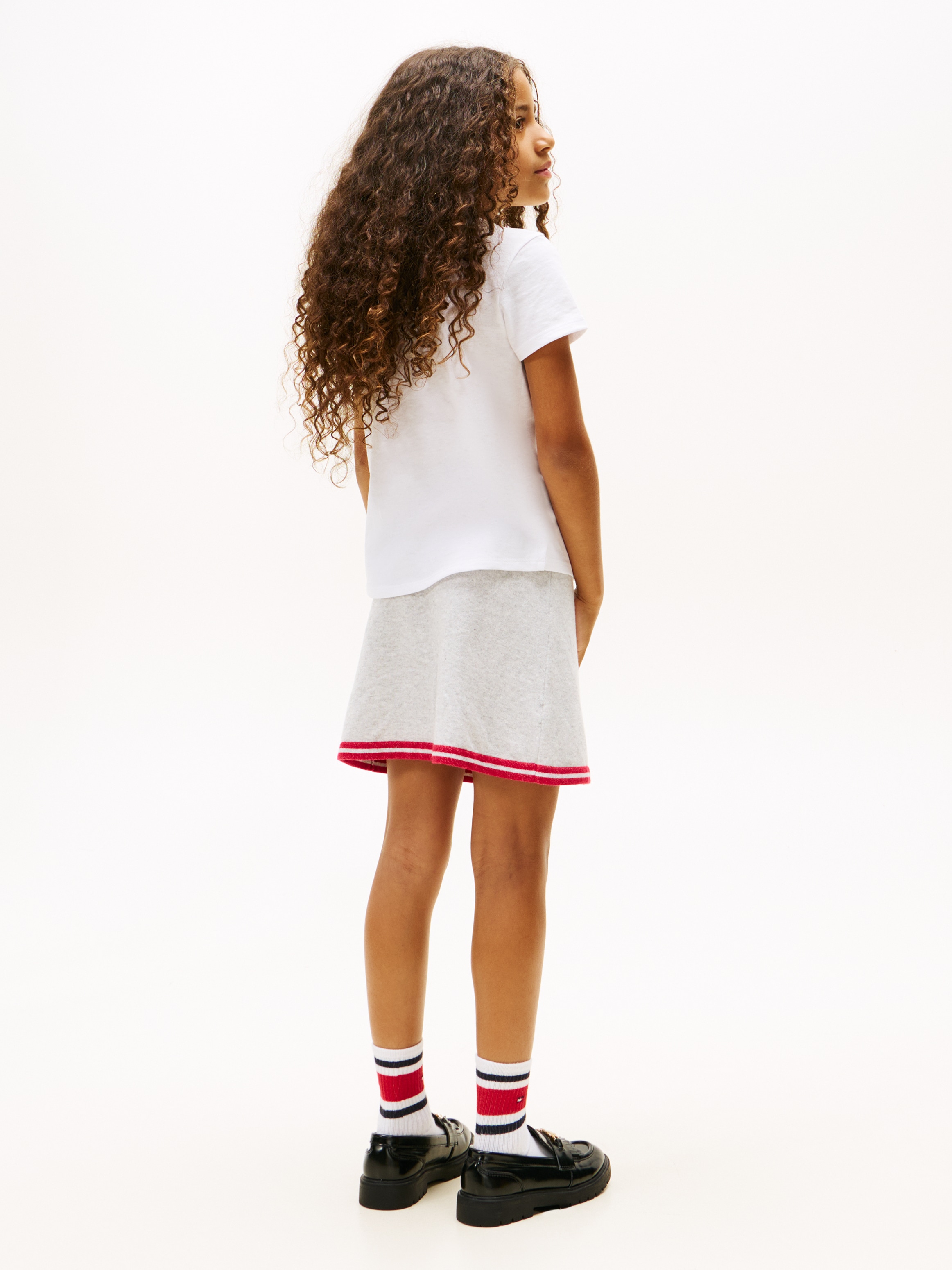 Tommy Hilfiger T-Shirt »TOMMY GRAPHIC FLOCK TEE S/S«, Kinder bis 16 Jahre, Druck