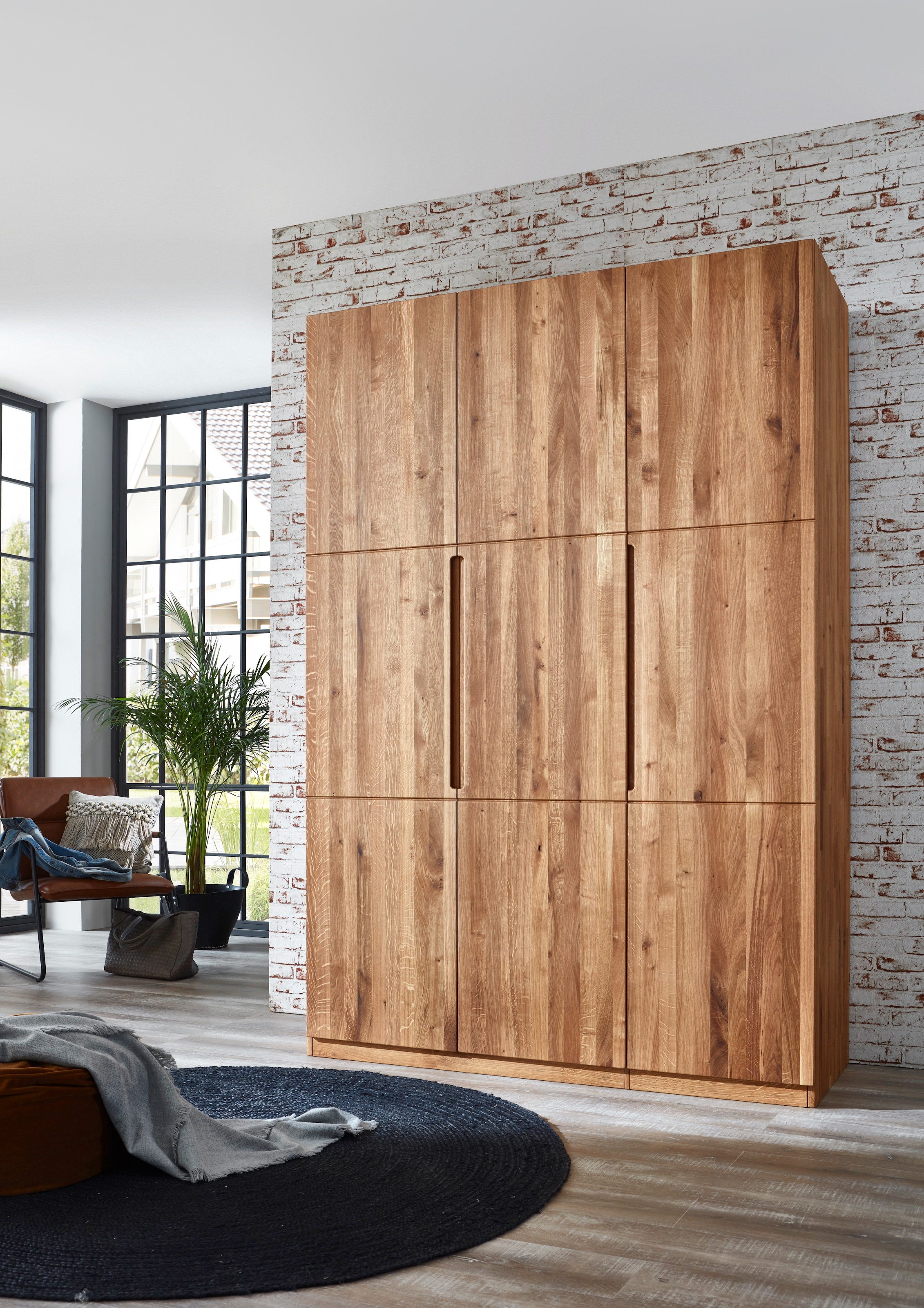 Home affaire Kleiderschrank »Azelie, aus Wildeiche« Massivholz-Kleiderschrank, im 50 cm Raster planbar