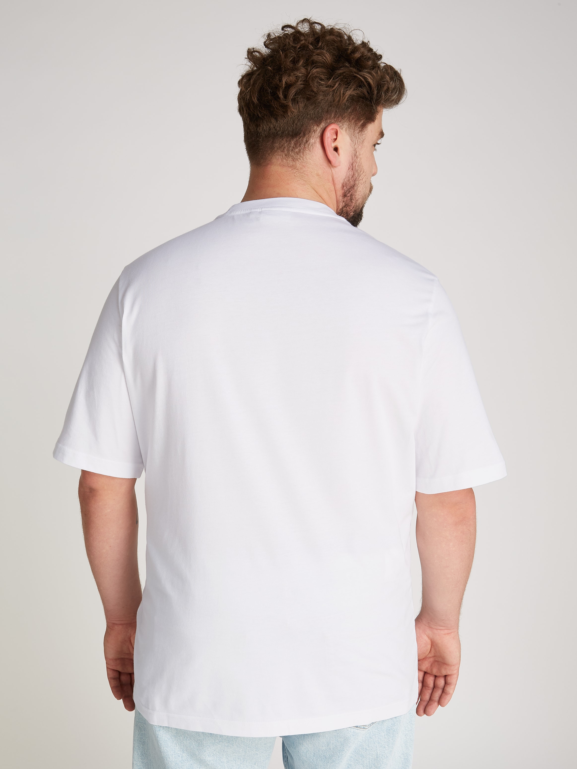 Calvin Klein Big&Tall T-Shirt »BT_OFF PLACEMENT LOGO T-SHIRT«, in grossen Grössen mit Markenlabel