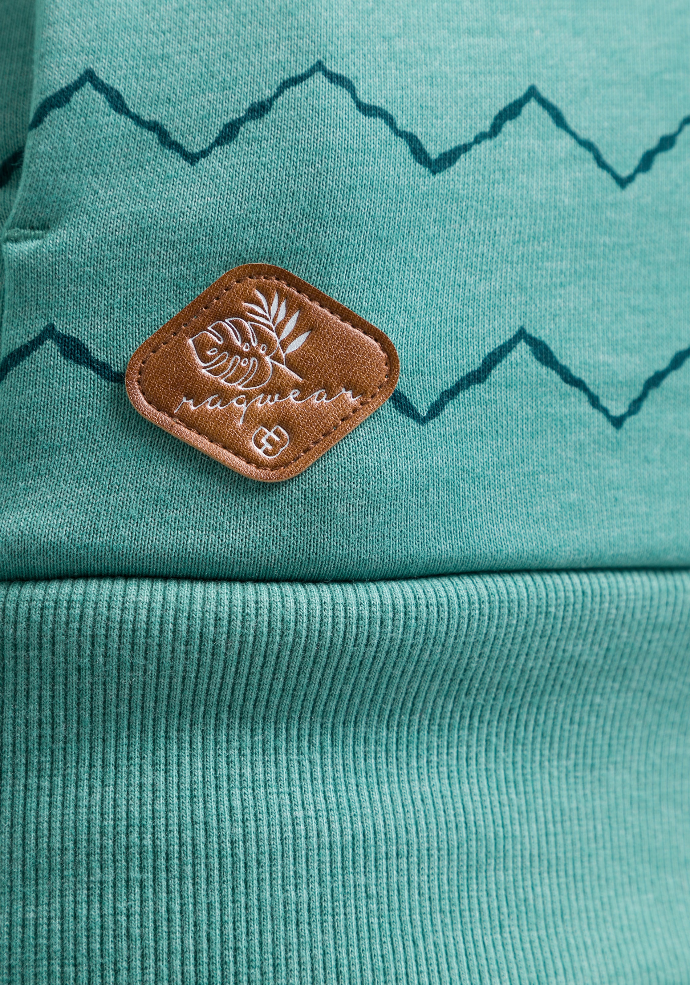 Ragwear Sweater »GRIPY BUTTON CHEVRON O«, Hoodie mit hochschiessendem  Schalkragen mit Zierknopfbesatz online shoppen bei Jelmoli-Versand Schweiz